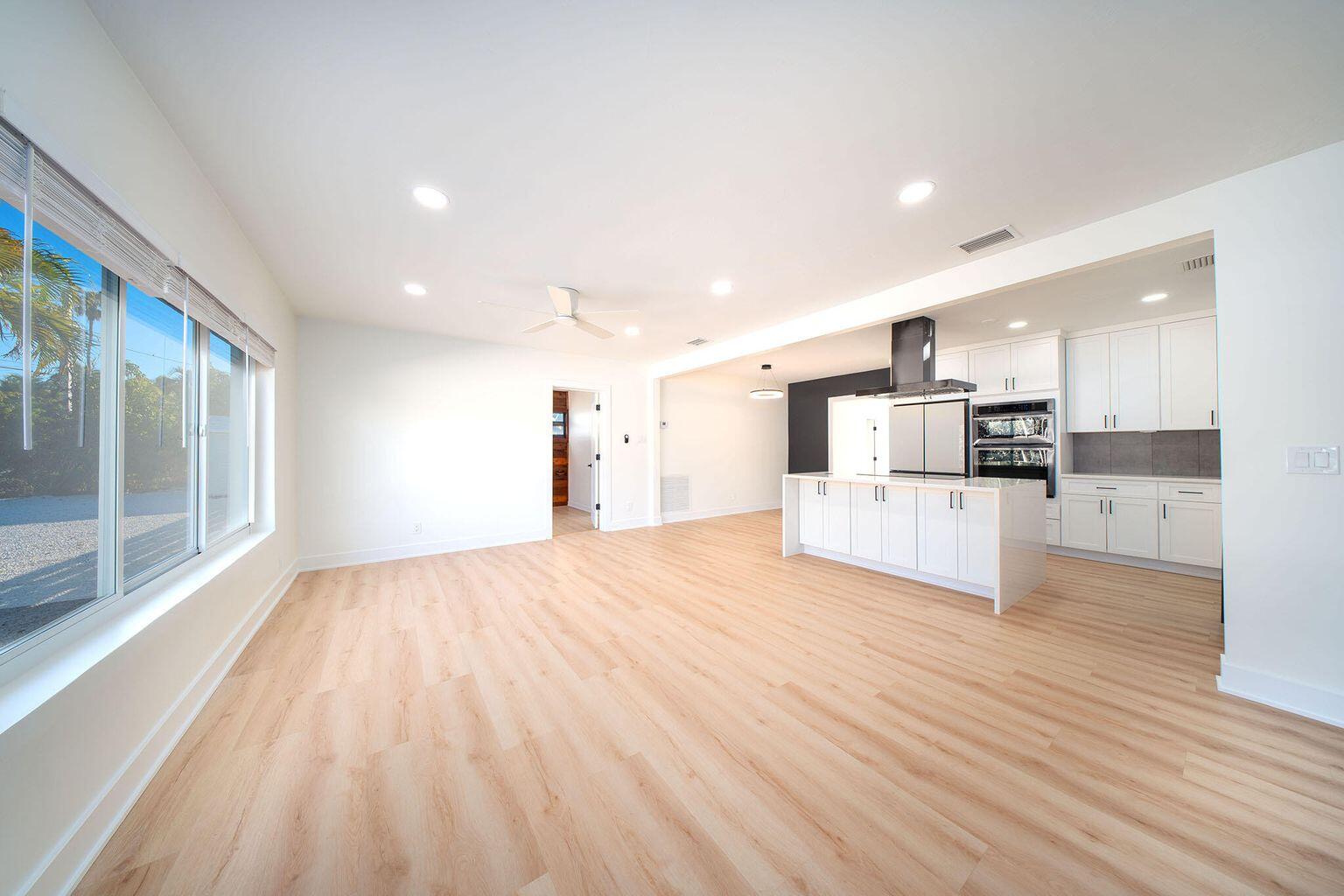34 Bay Drive