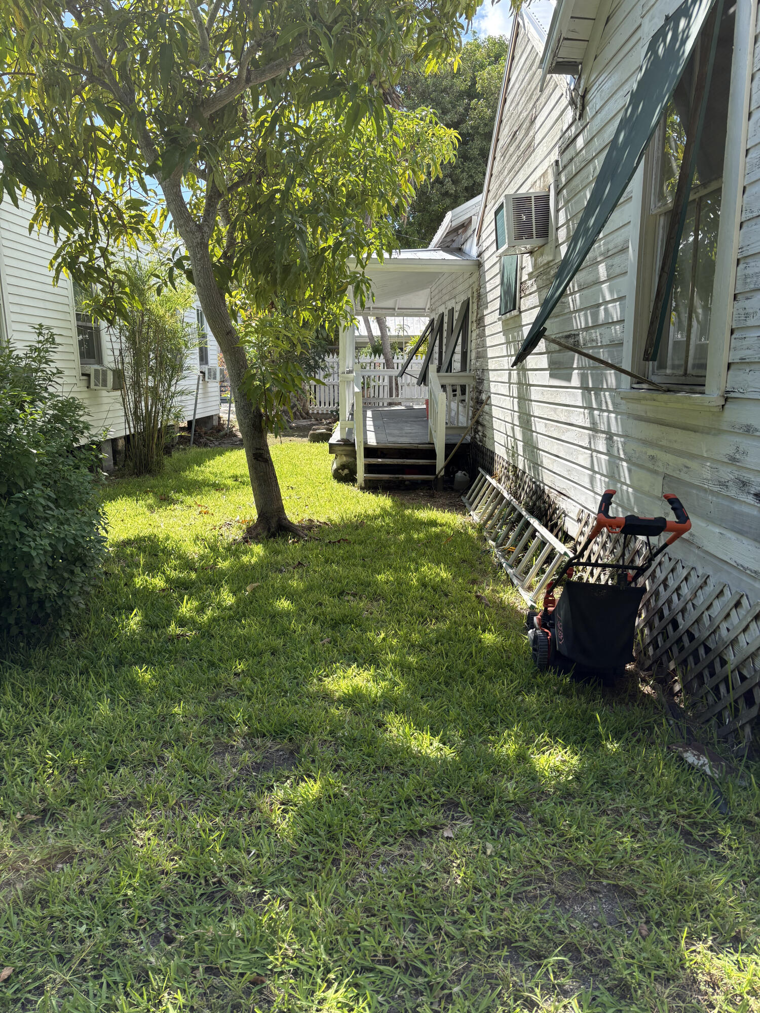 705 Chapman Lane