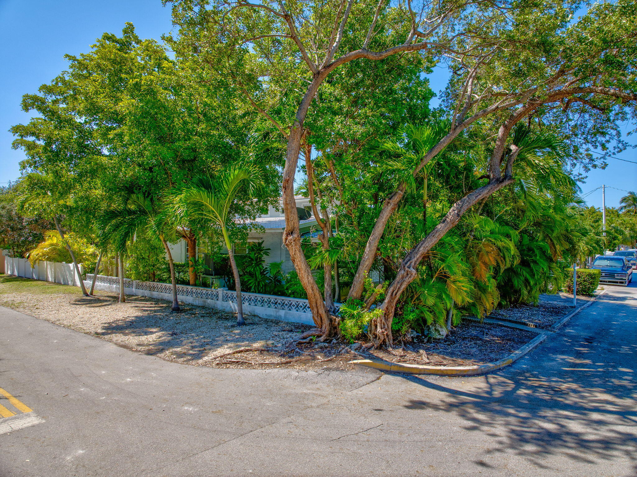 2524 Patterson Avenue