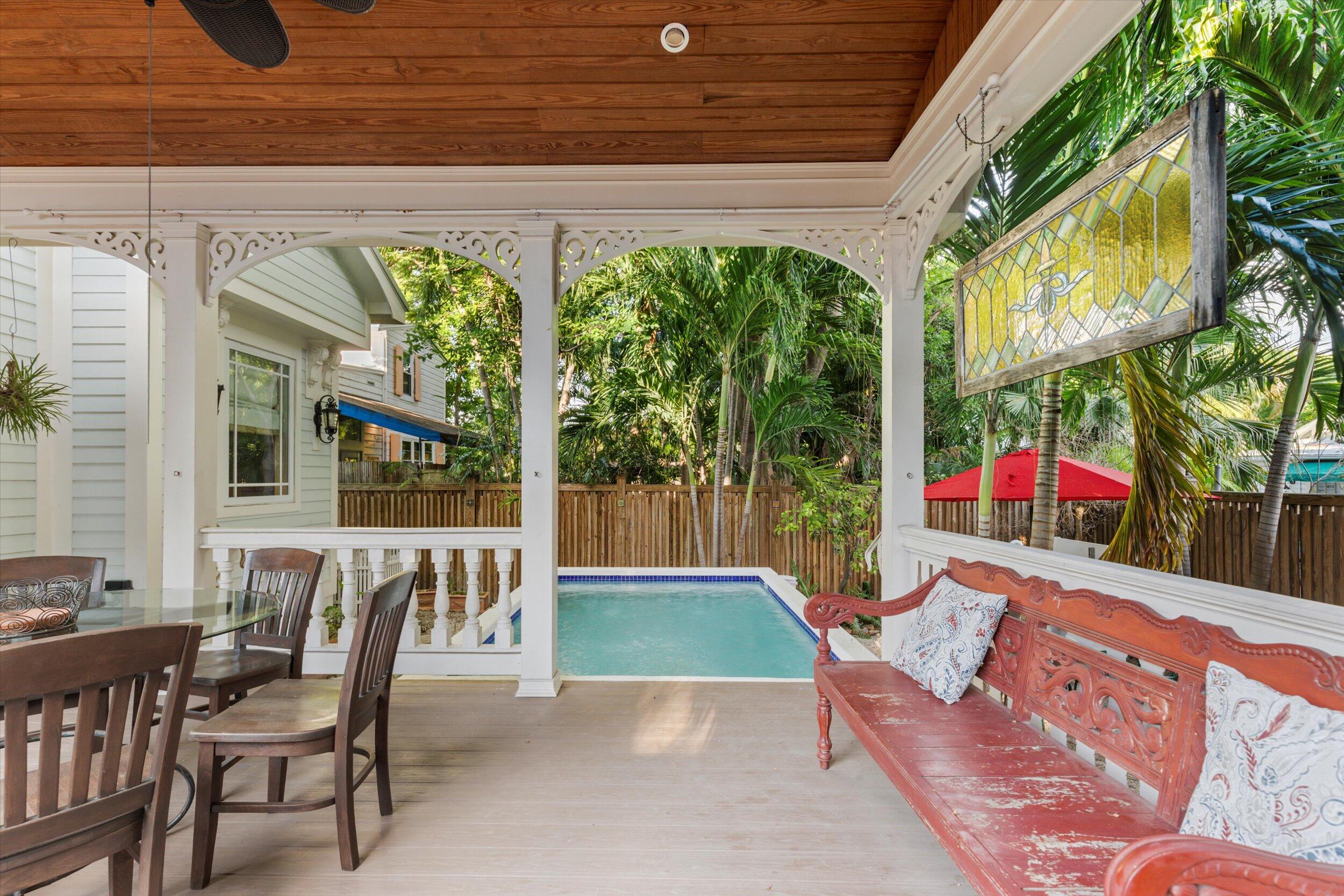 512 Amelia Street