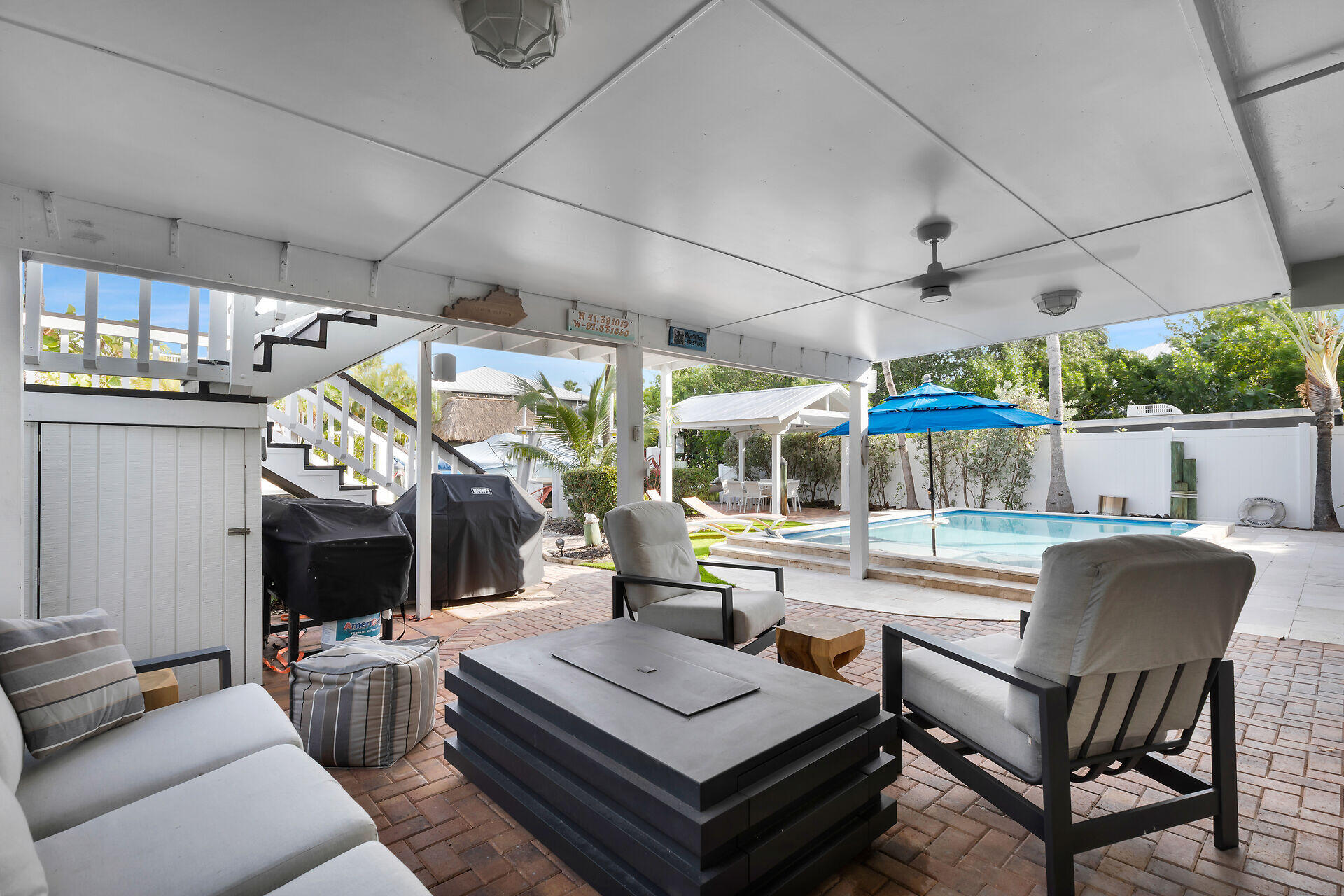 375 S Coconut Palm Boulevard