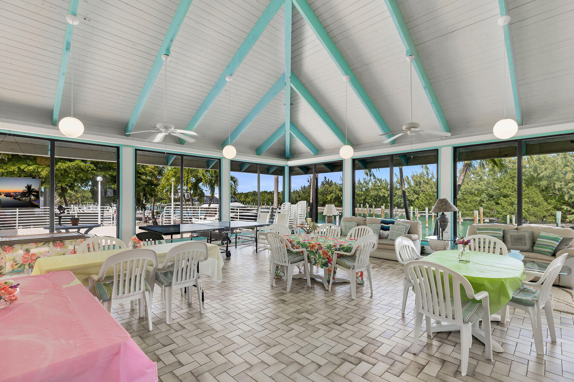 6101 Gulf Of Mexico Boulevard 101
