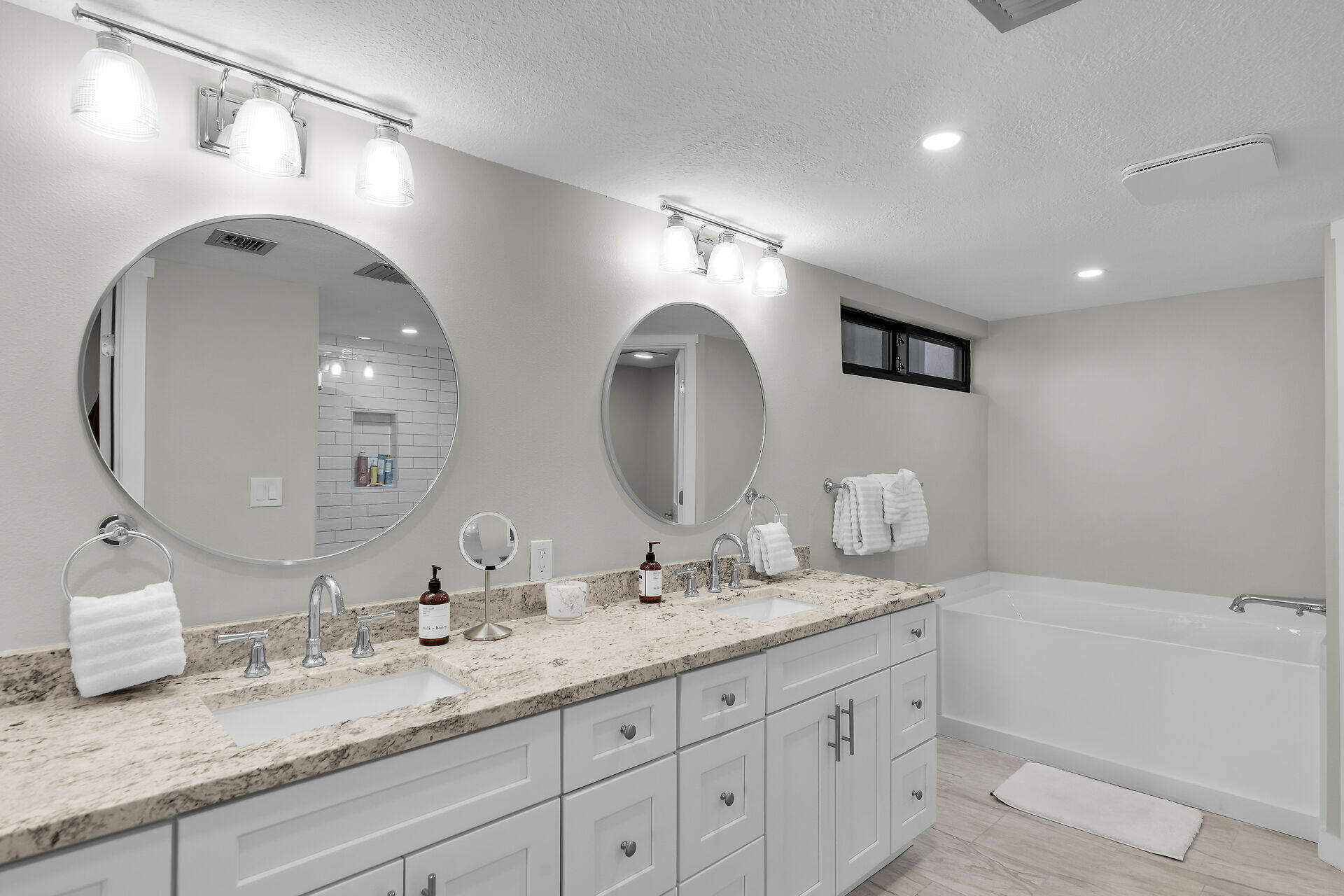 6101 Gulf Of Mexico Boulevard 101