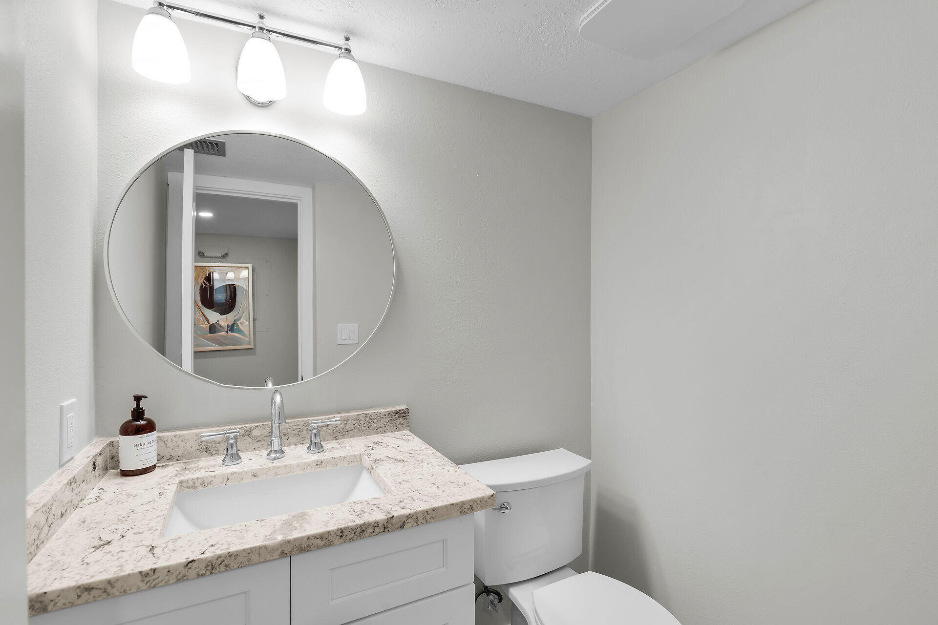 6101 Gulf Of Mexico Boulevard 101