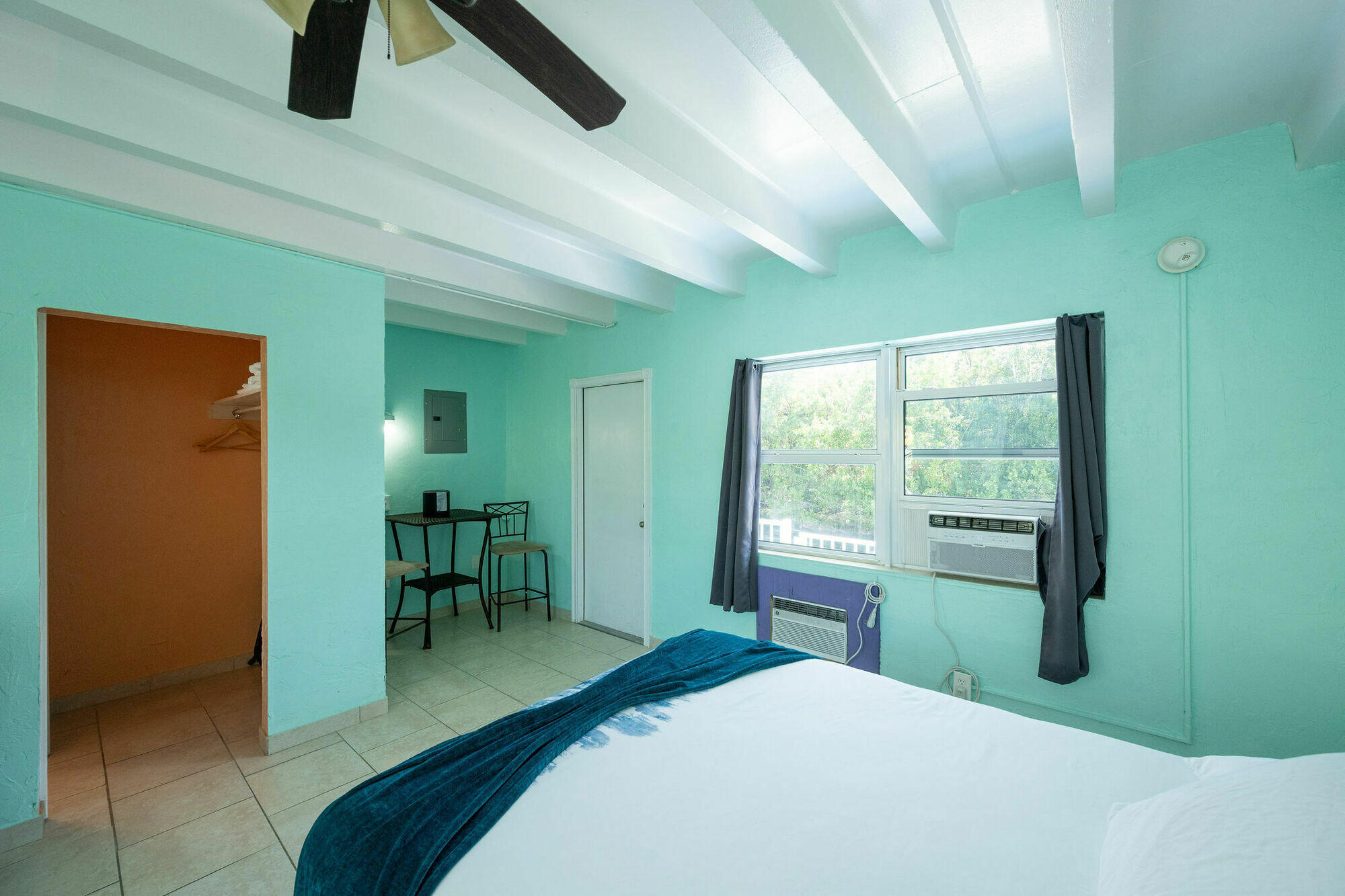 27340 Overseas Highway