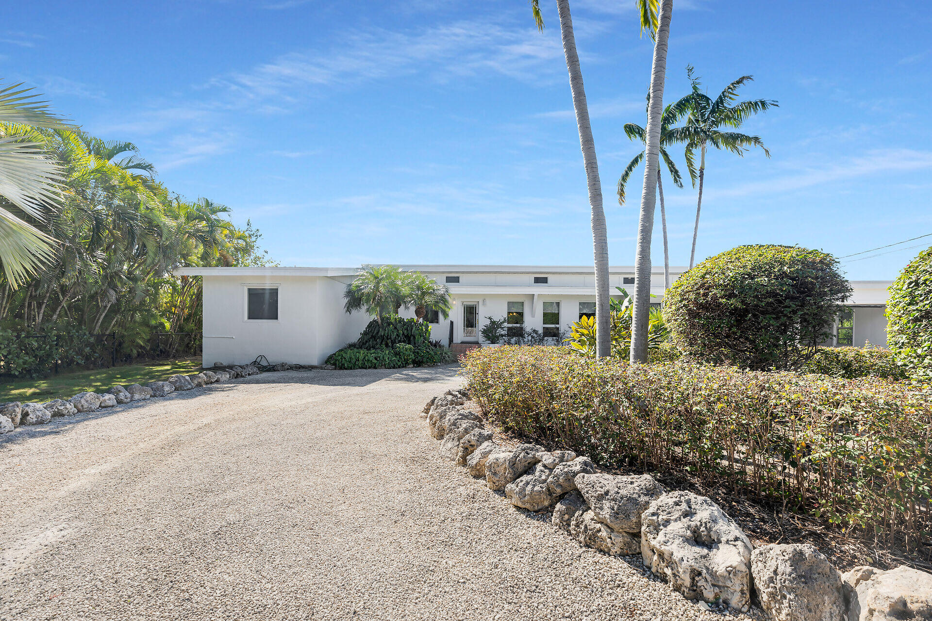 7501 Gulfstream Boulevard