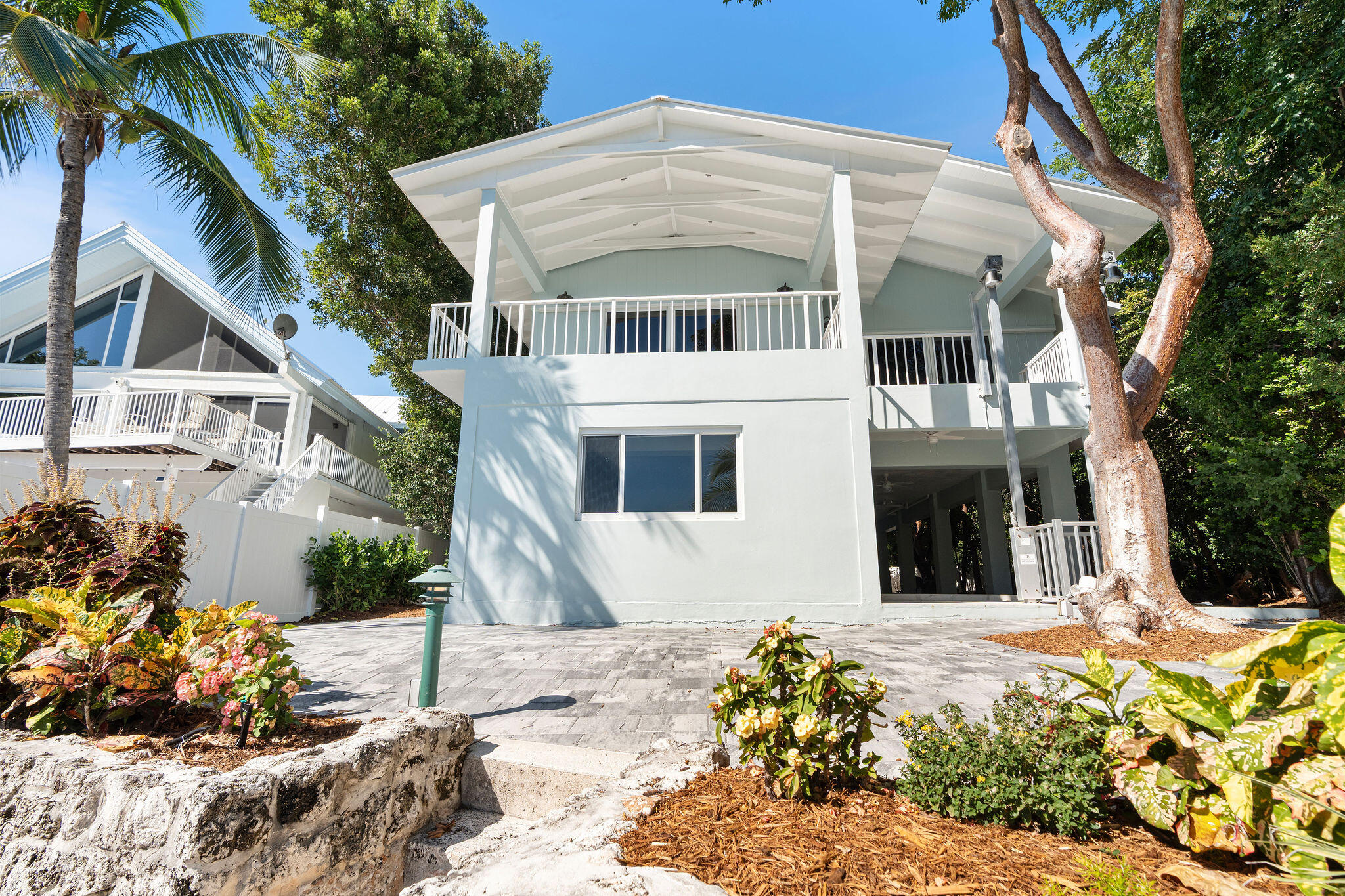 201 Harbor Drive