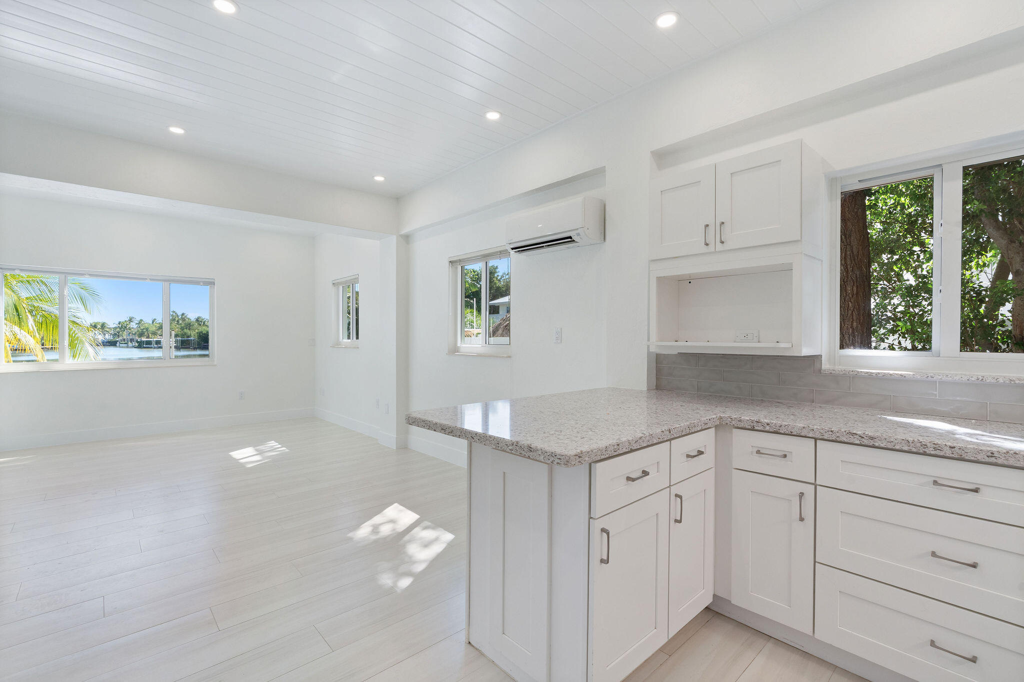 201 Harbor Drive