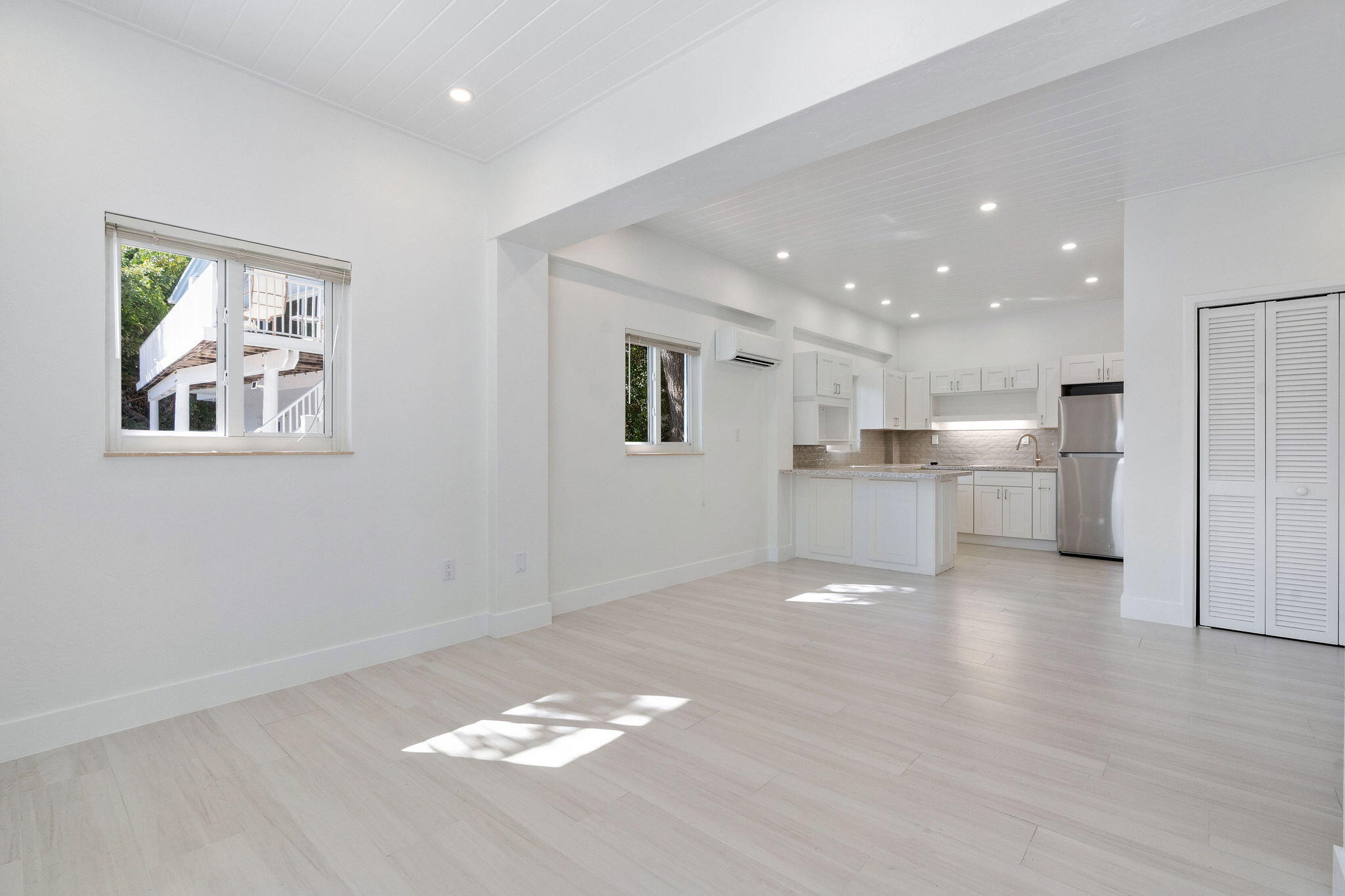 201 Harbor Drive