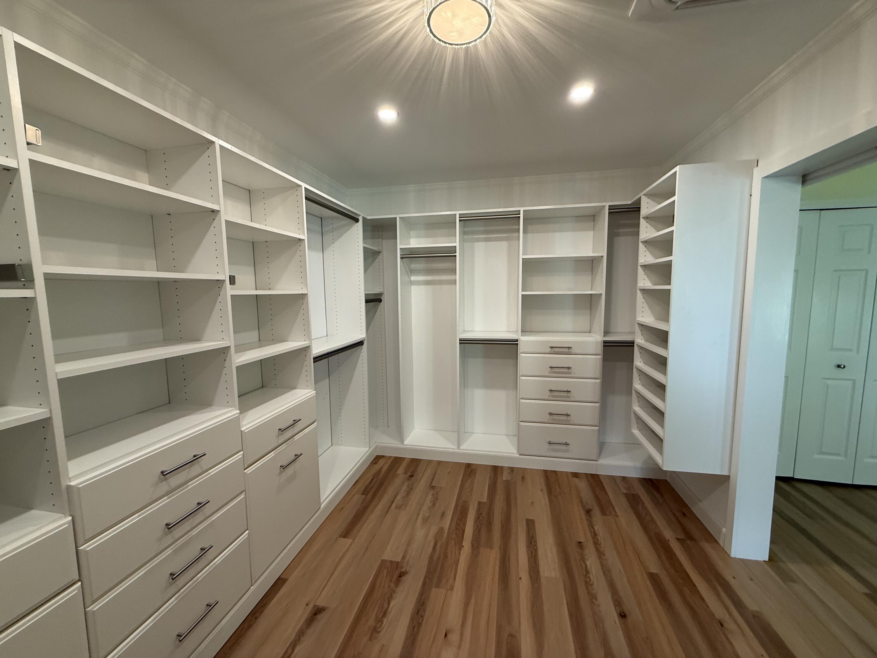 53 Spoonbill Way