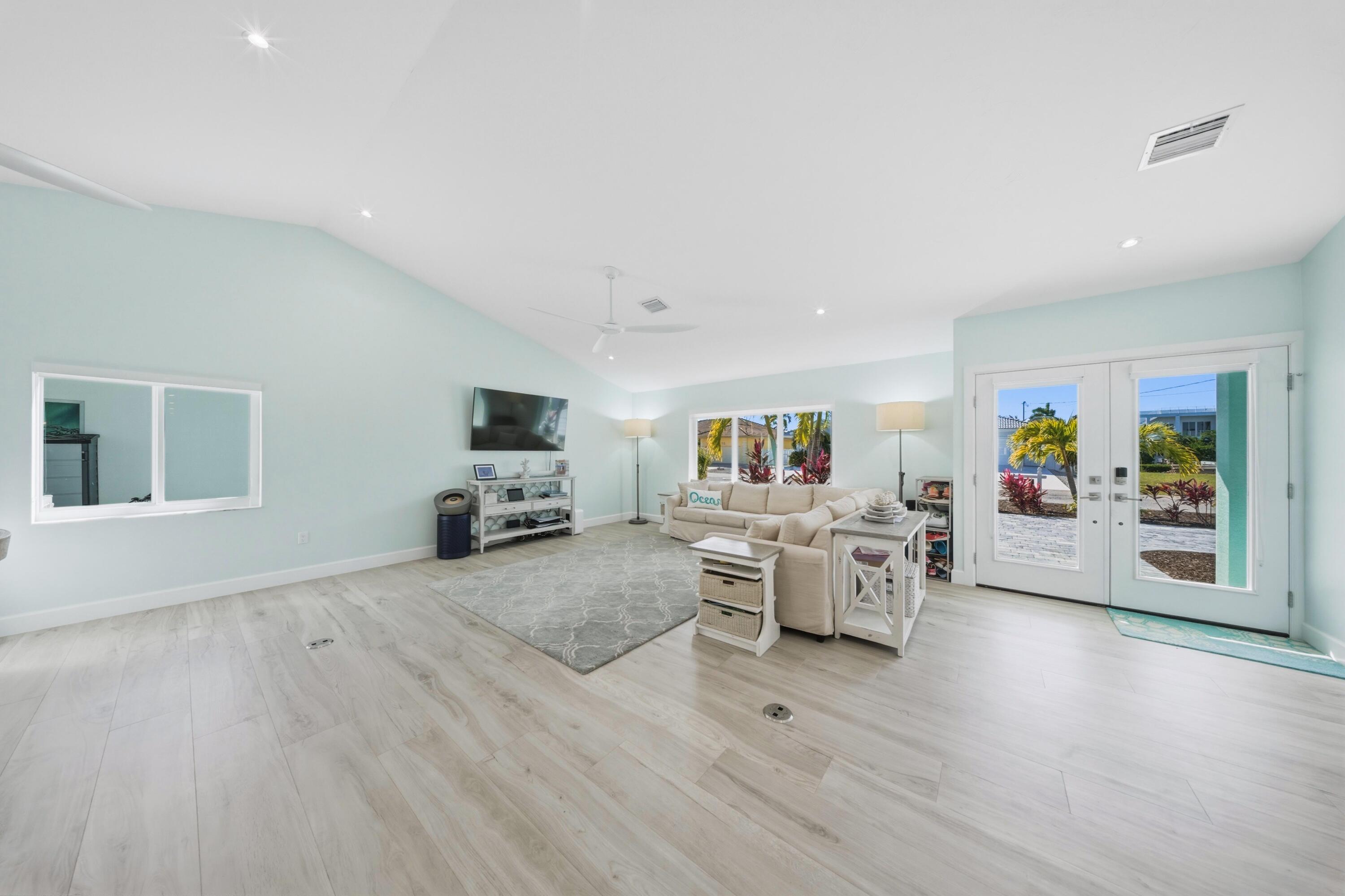 230 13Th Street