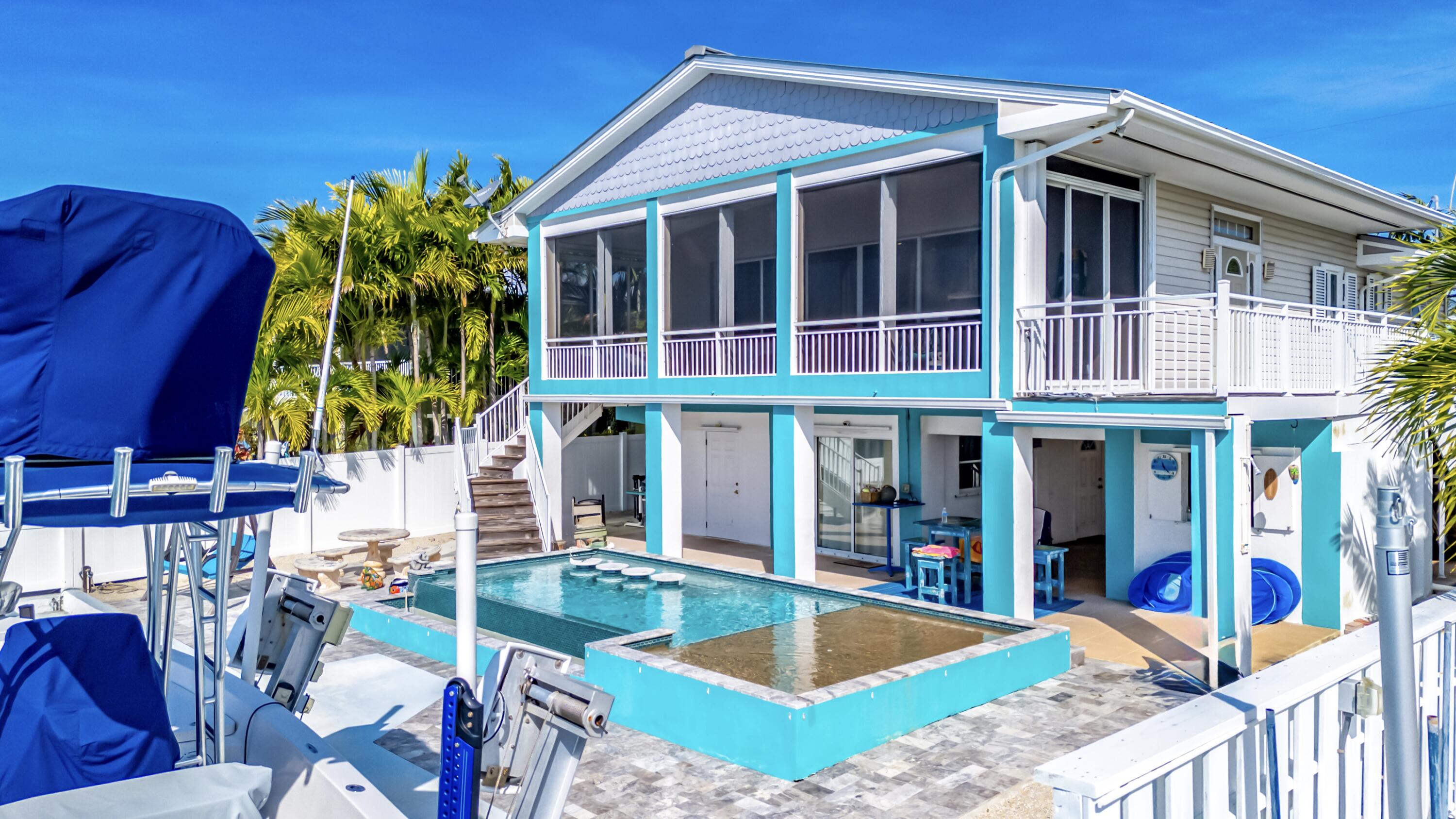 556 E Caribbean Drive