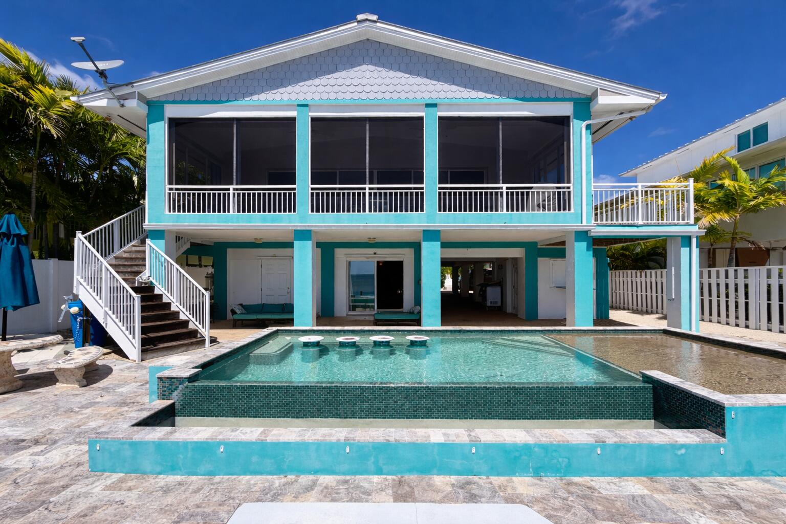 556 E Caribbean Drive