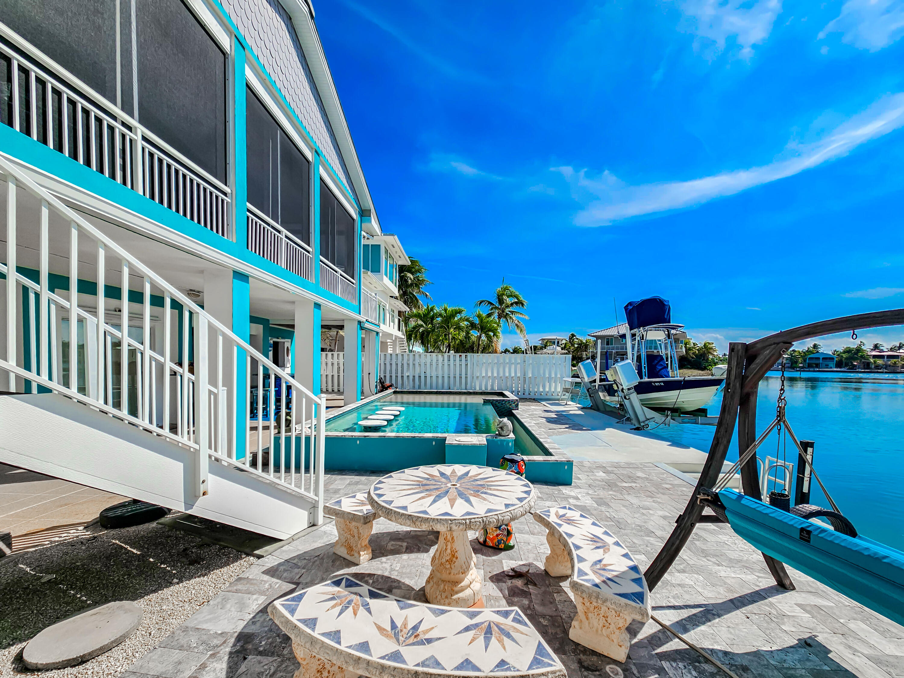 556 E Caribbean Drive