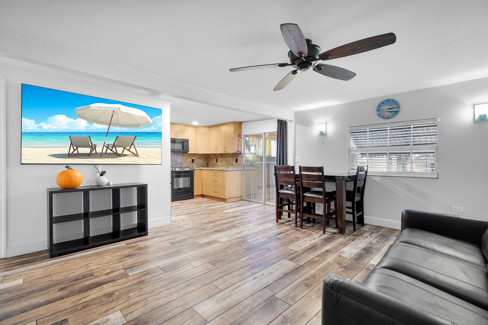 7 Avenue D