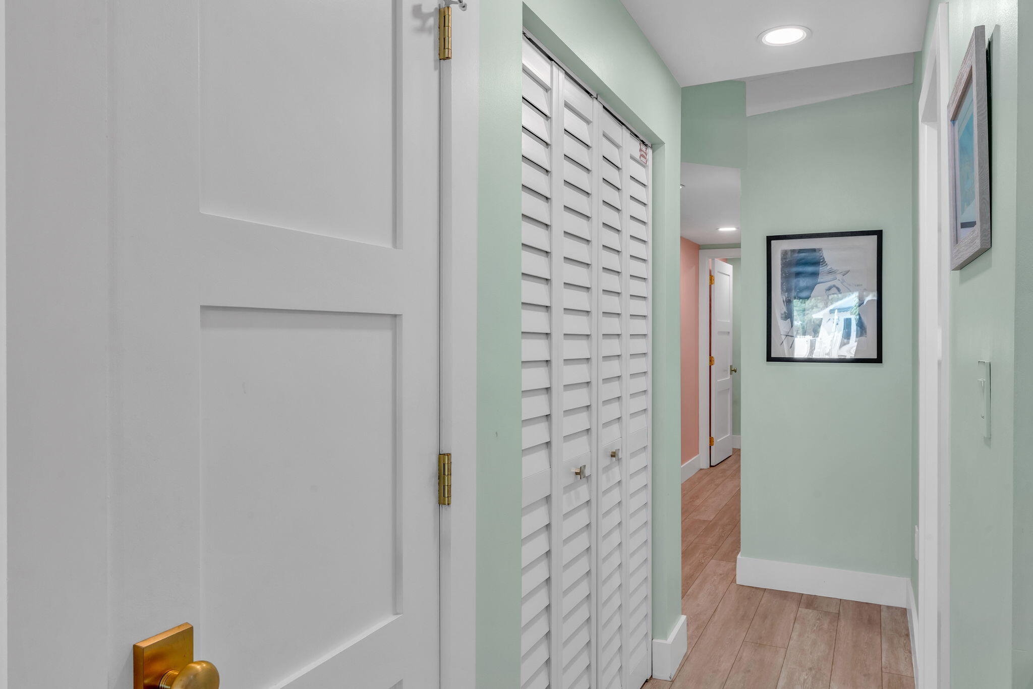 290 4th Street