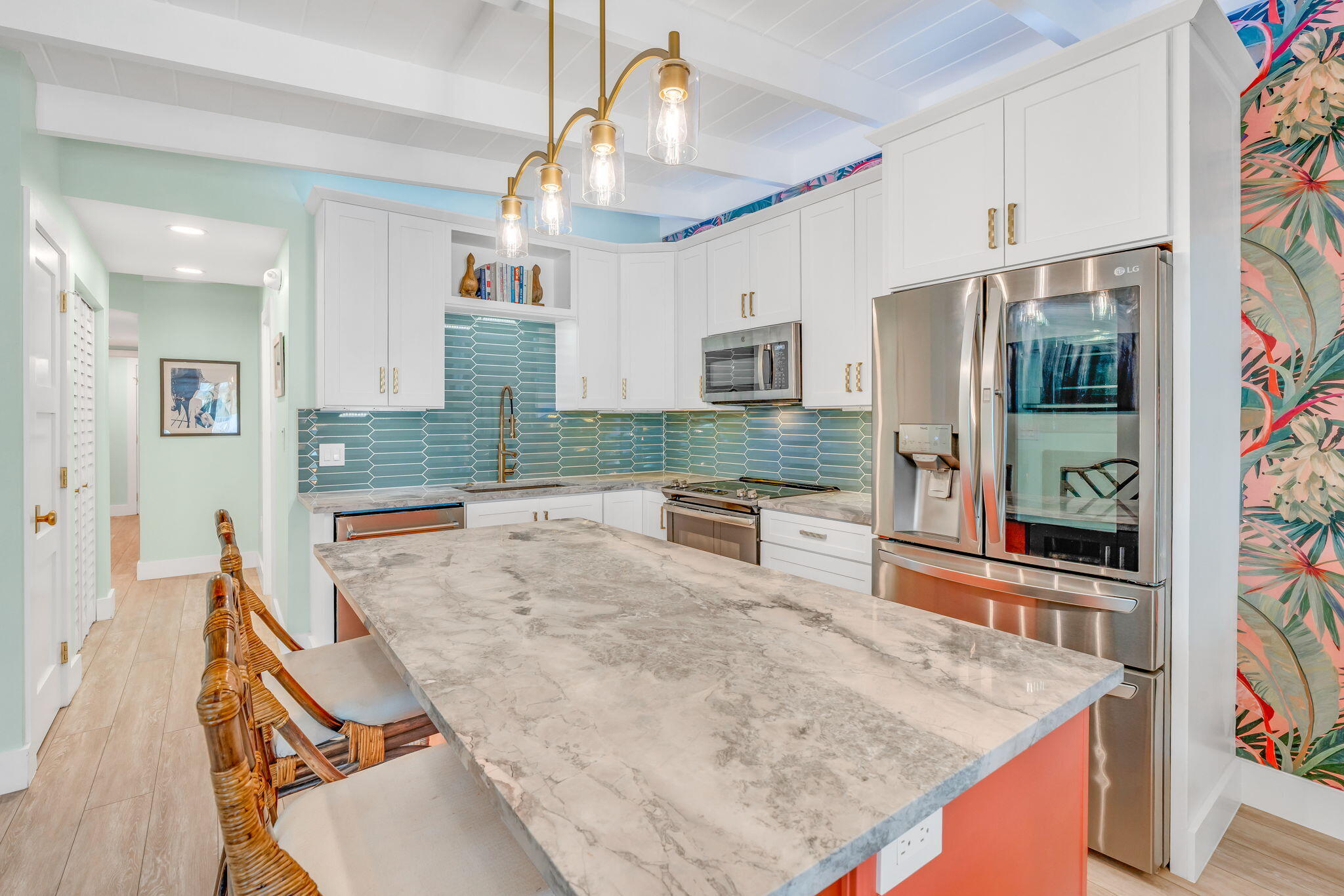 290 4th Street