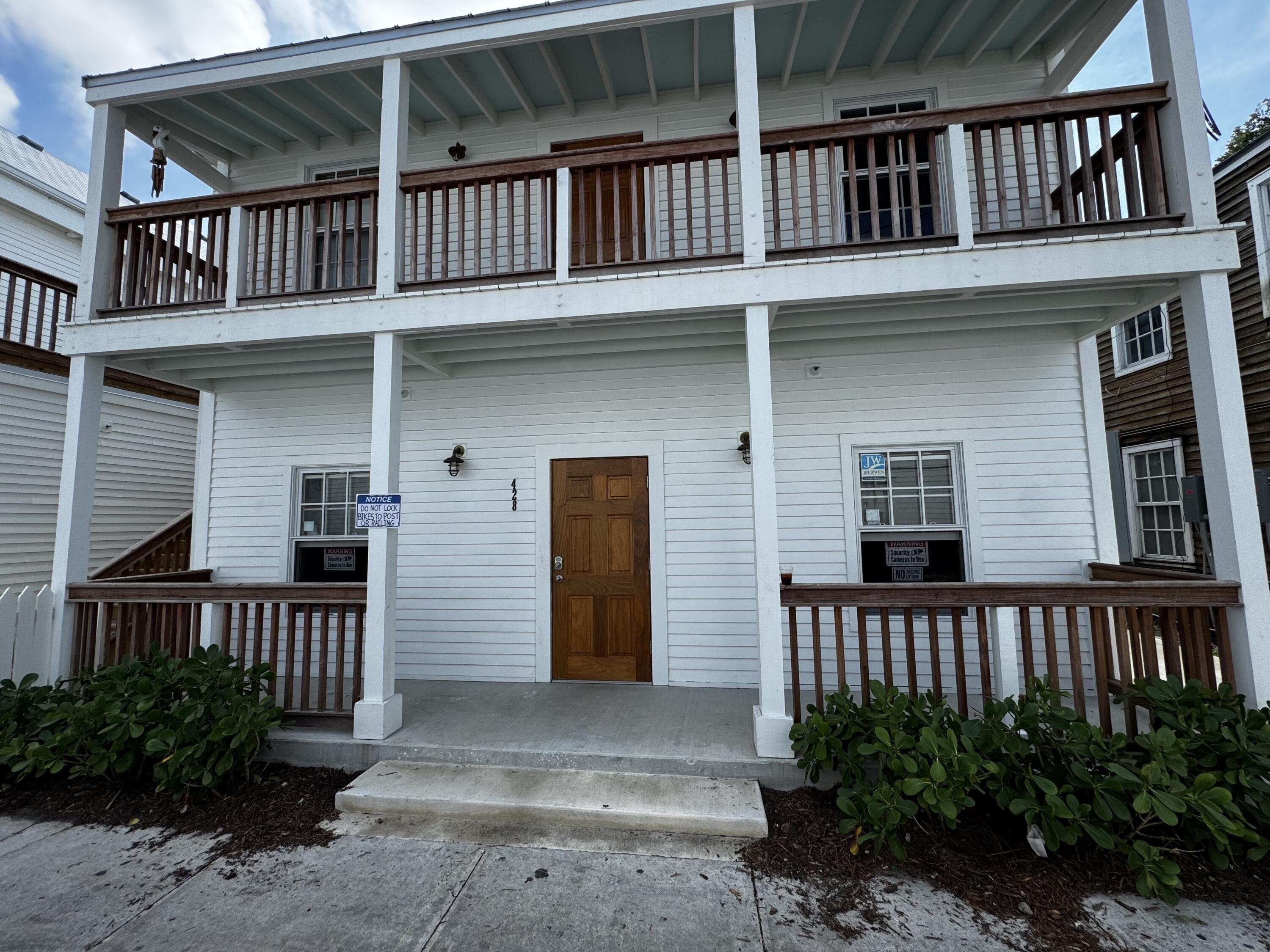 210-216 Duval Street