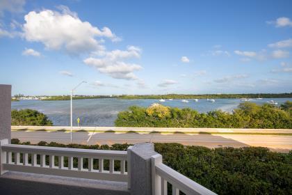 43 Seaside South Court