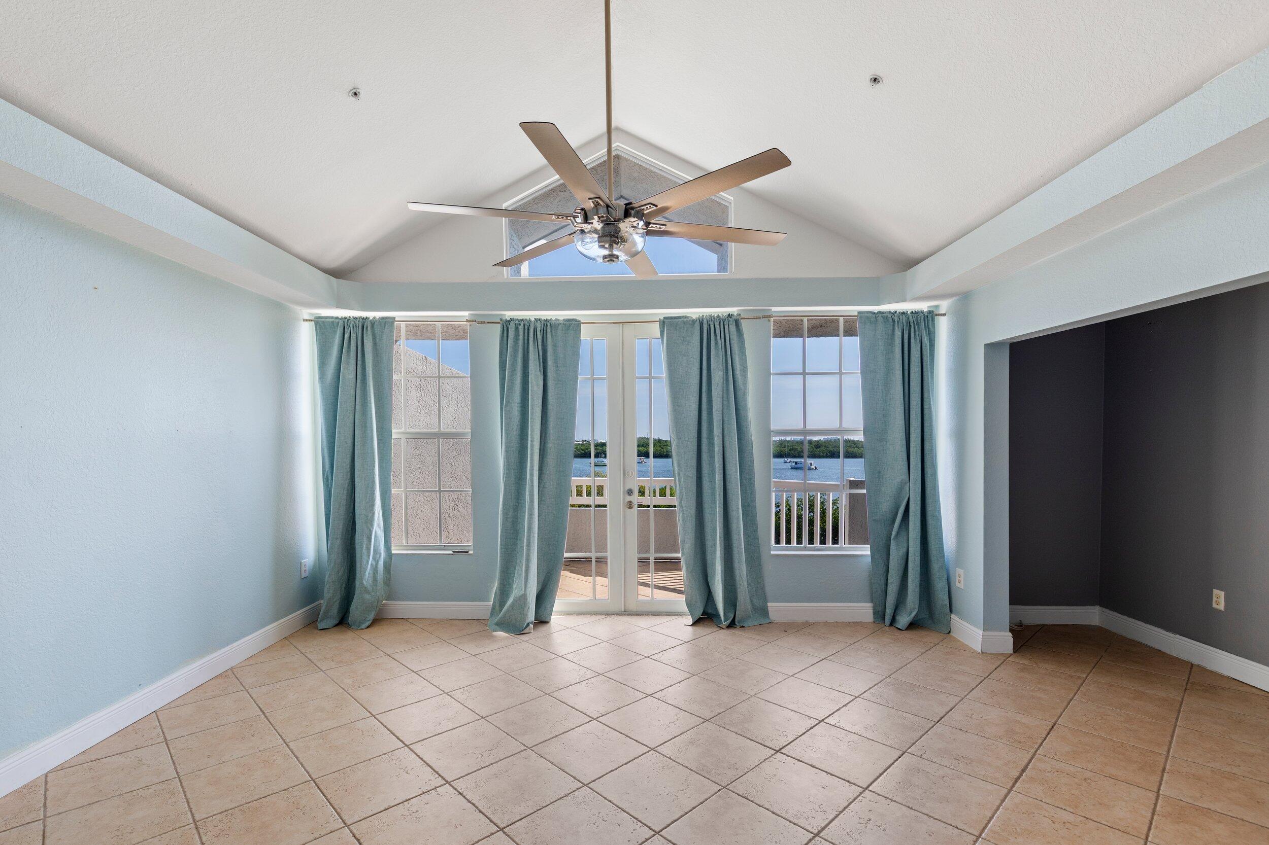 43 Seaside South Court