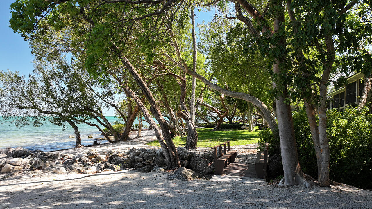 96000 Overseas Highway EE1