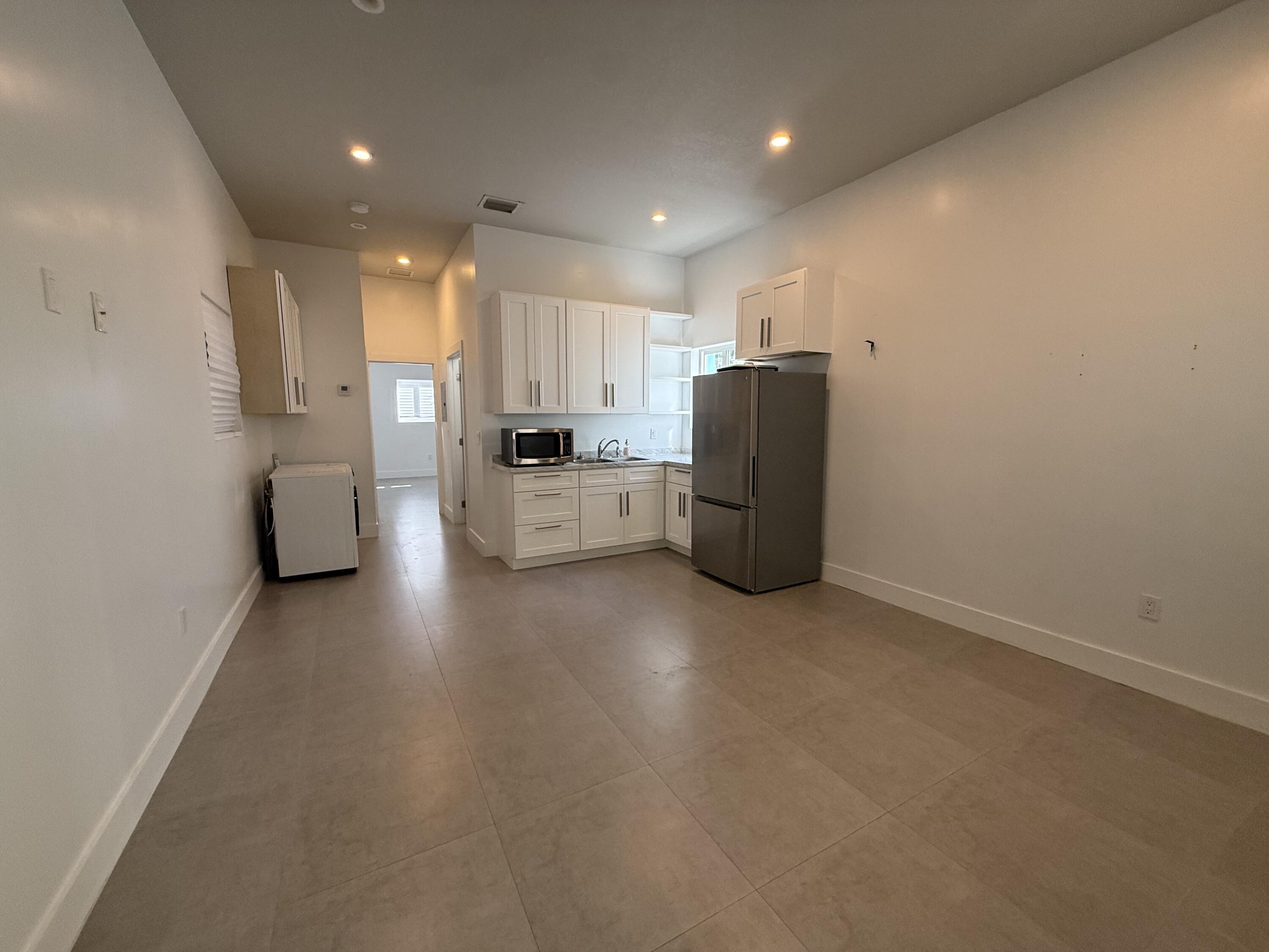 8 Bowen Drive