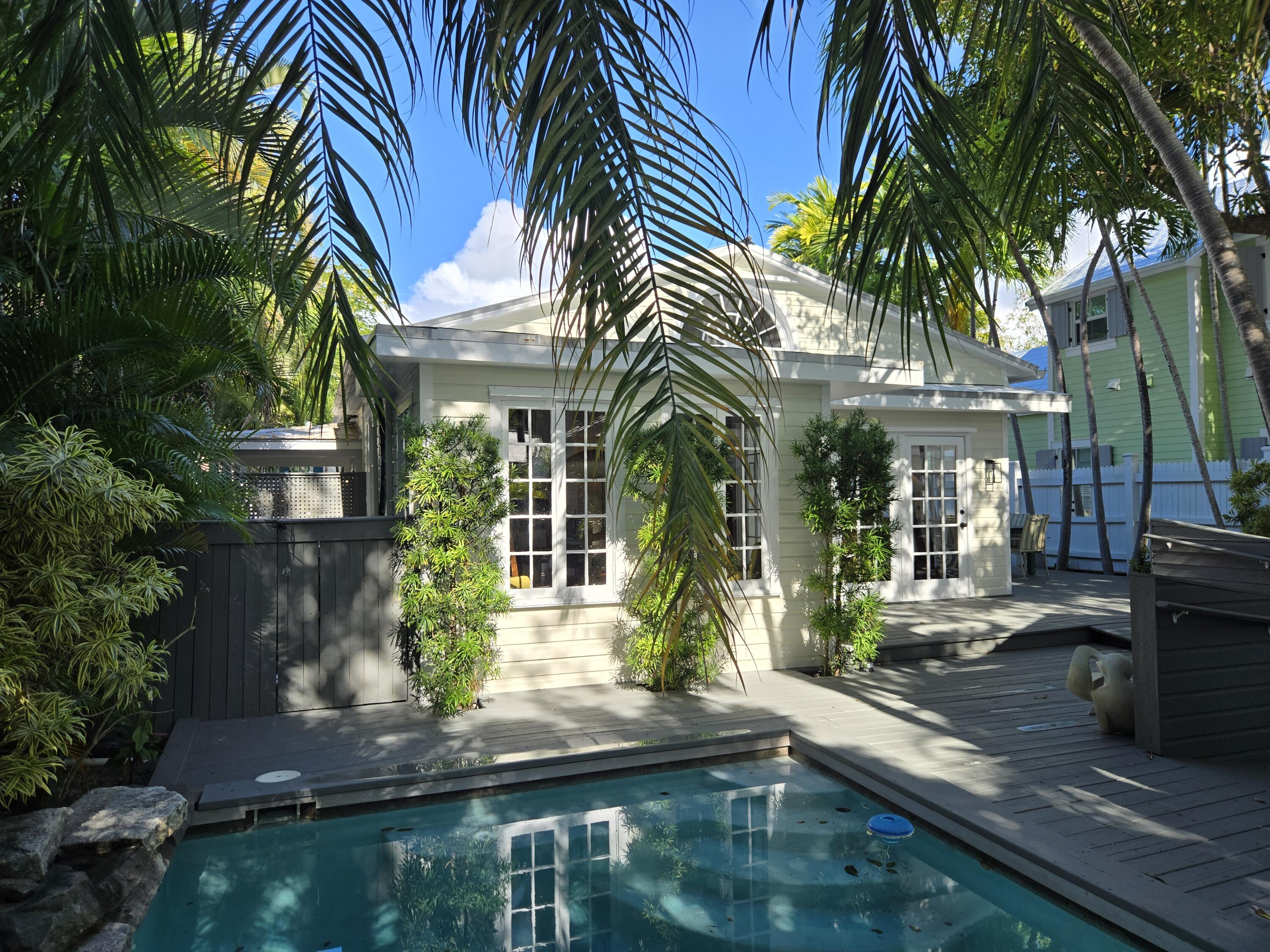 622 Louisa Street