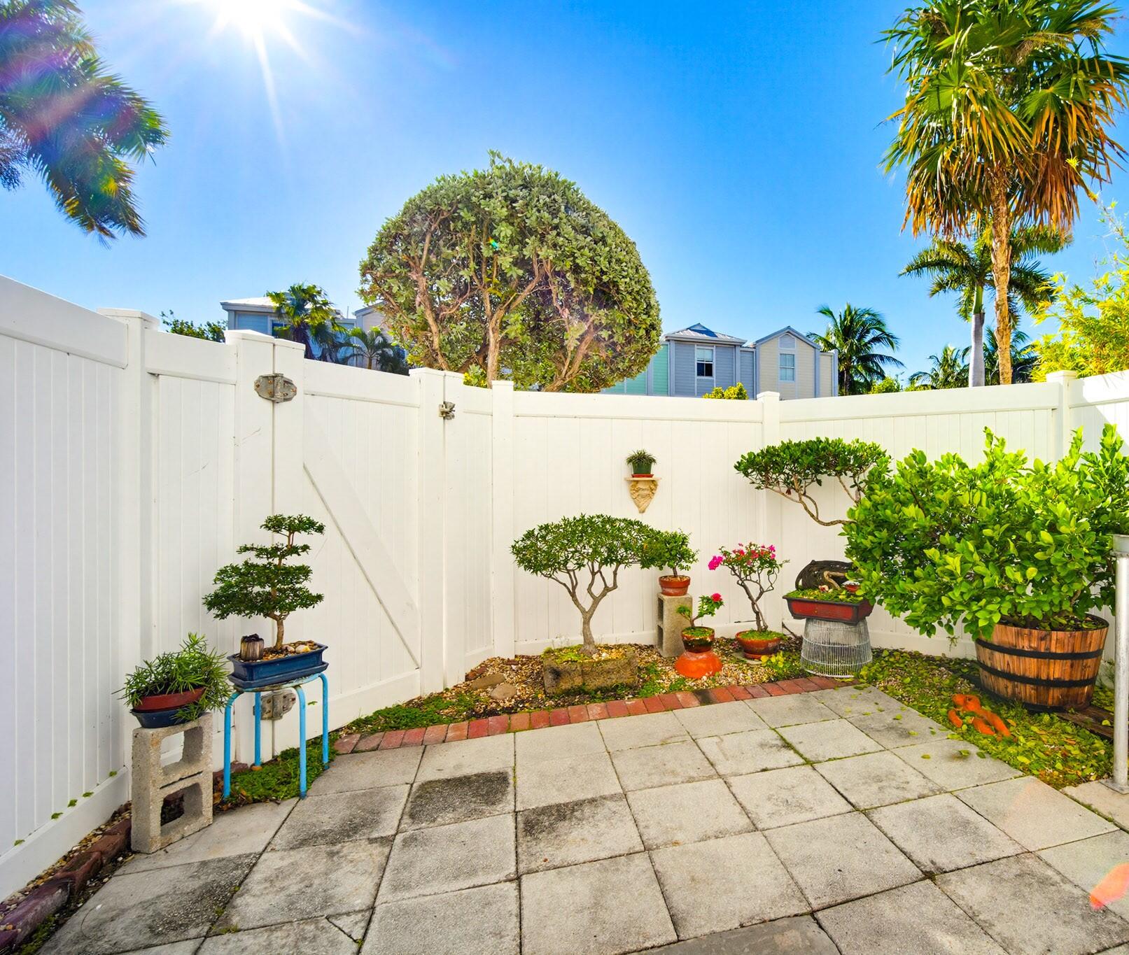 63 Seaside North Court