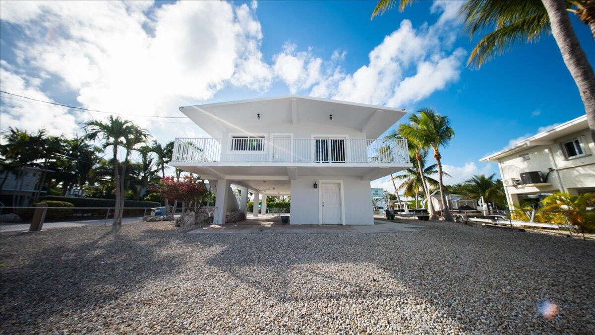203 Bessie Road