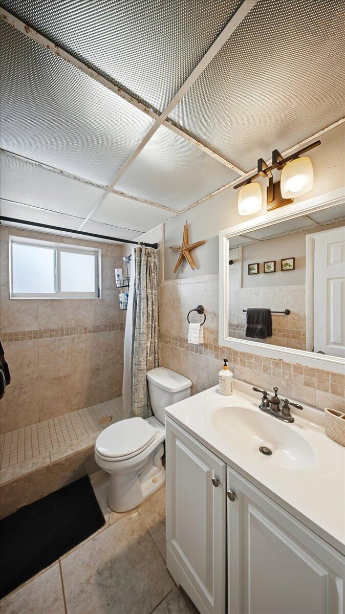 203 Bessie Road