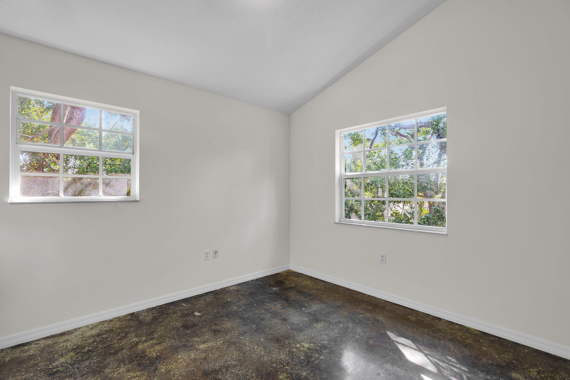 1018 Snapper Lane