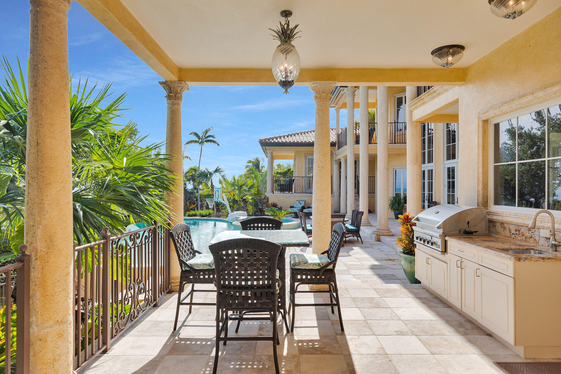 301 Ixora Street