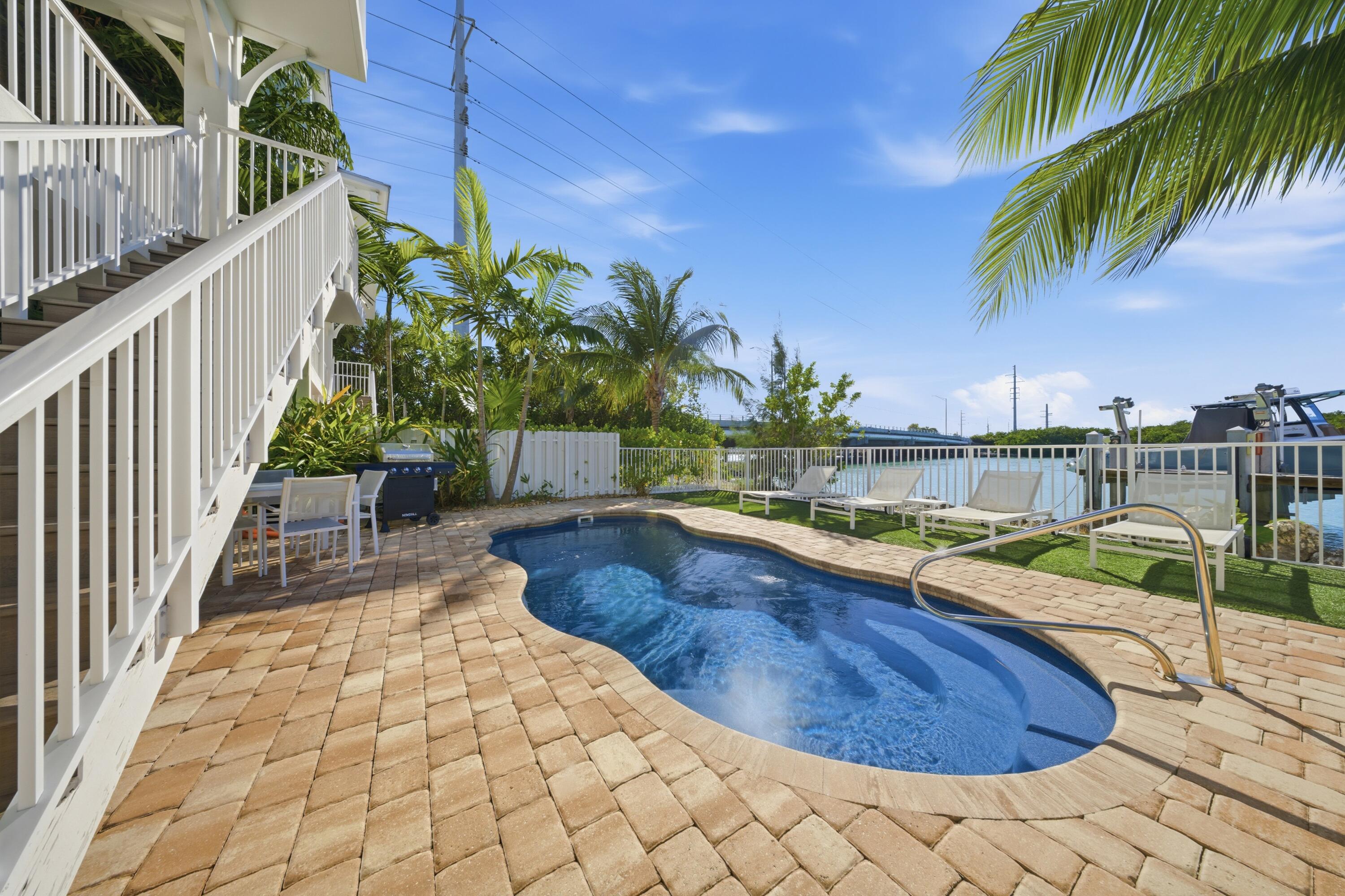 11890 1st Ave Gulf 2