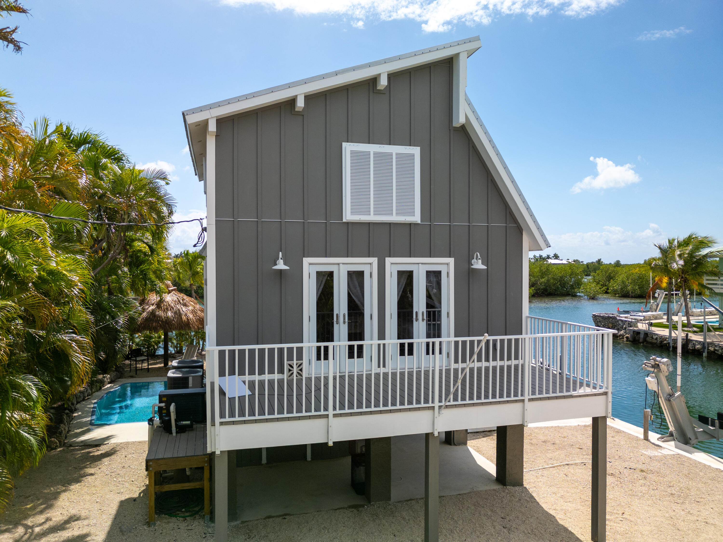 1082 Bay Drive