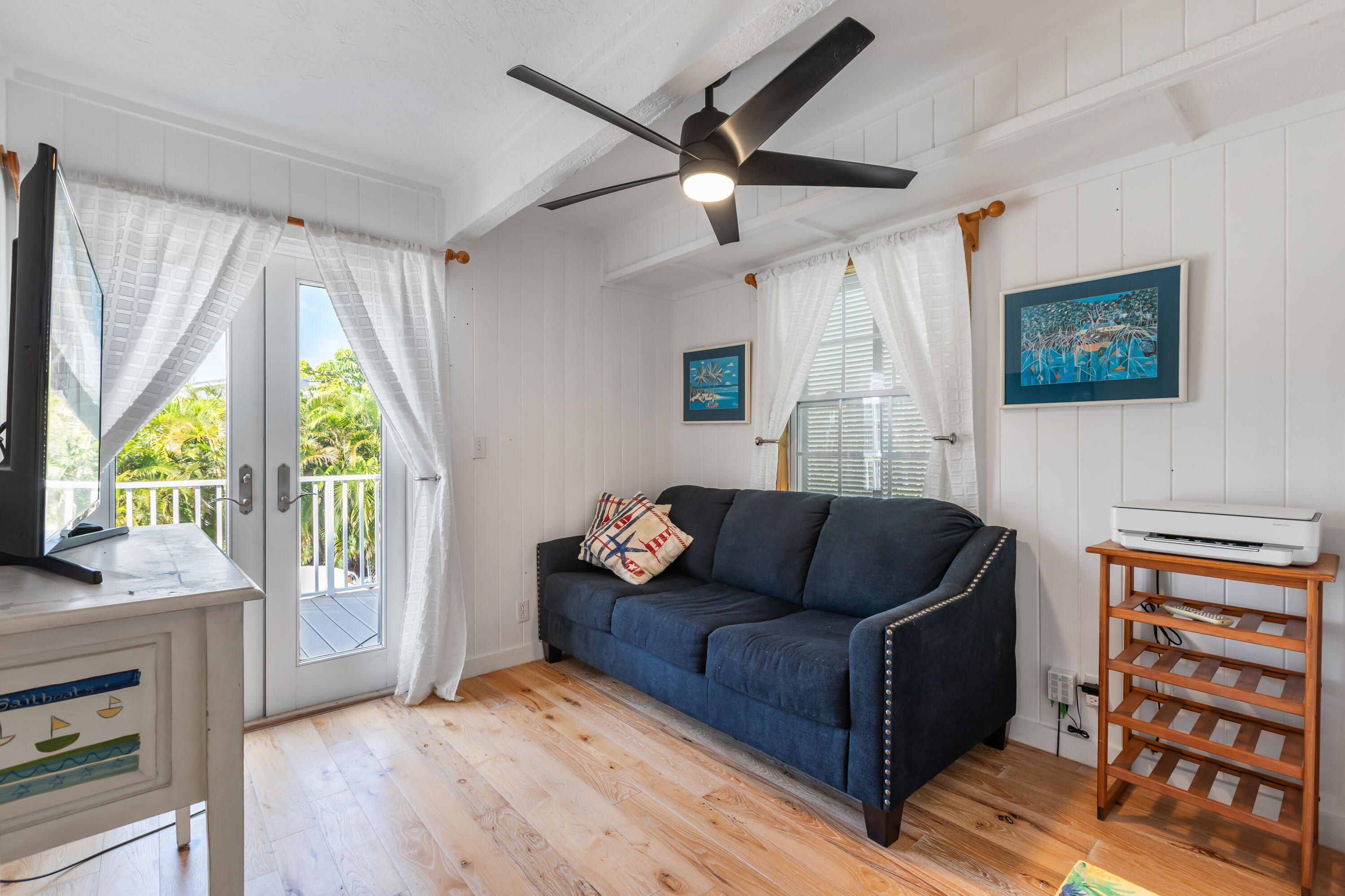 1082 Bay Drive