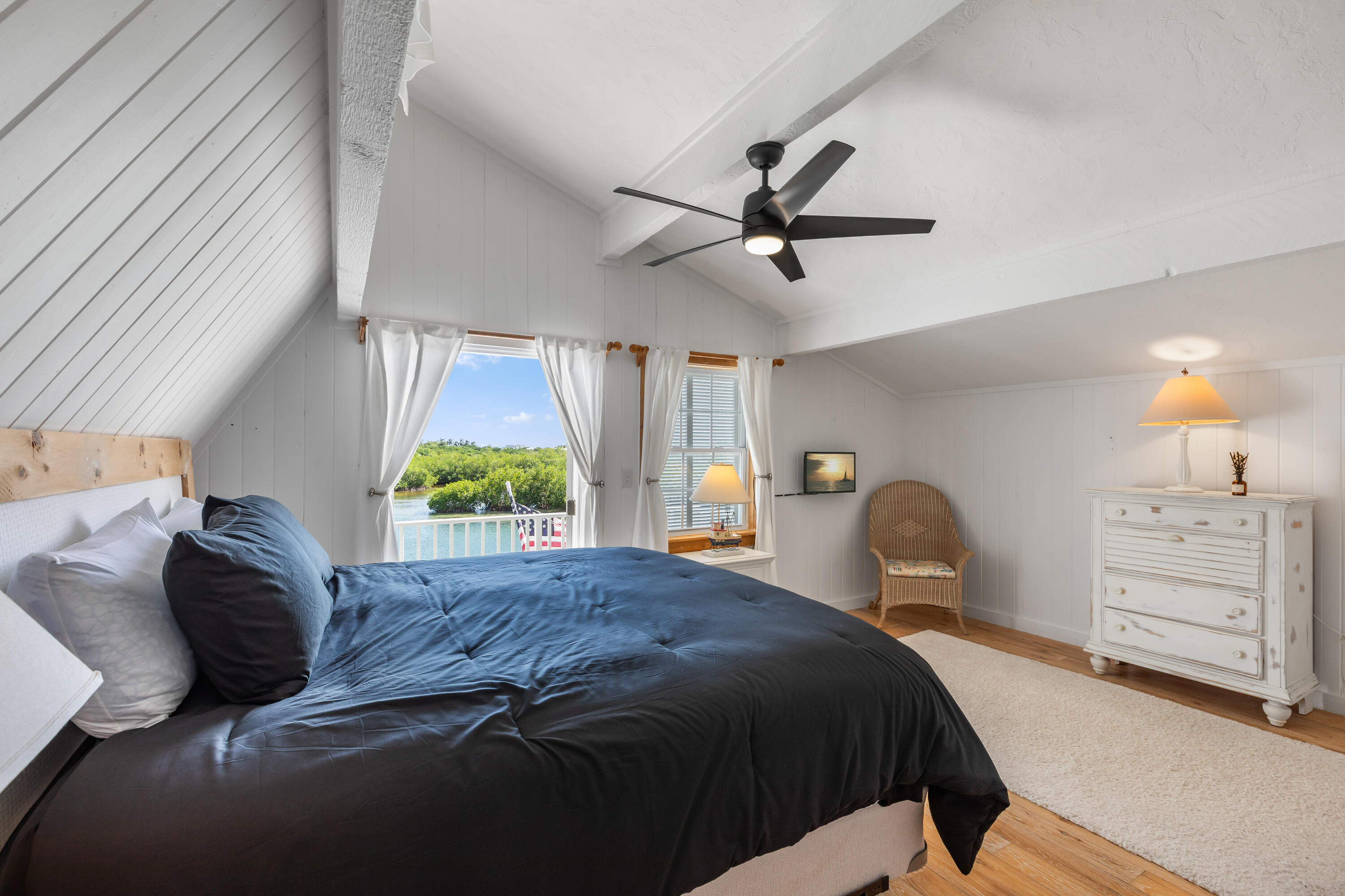 1082 Bay Drive