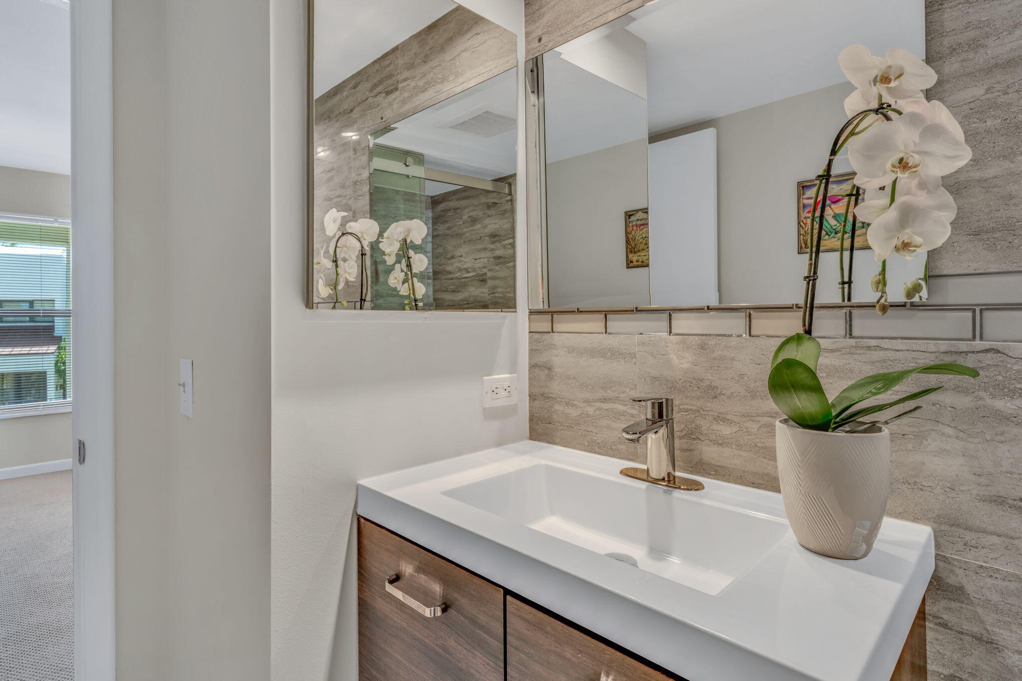 601 W Ocean Drive 414D