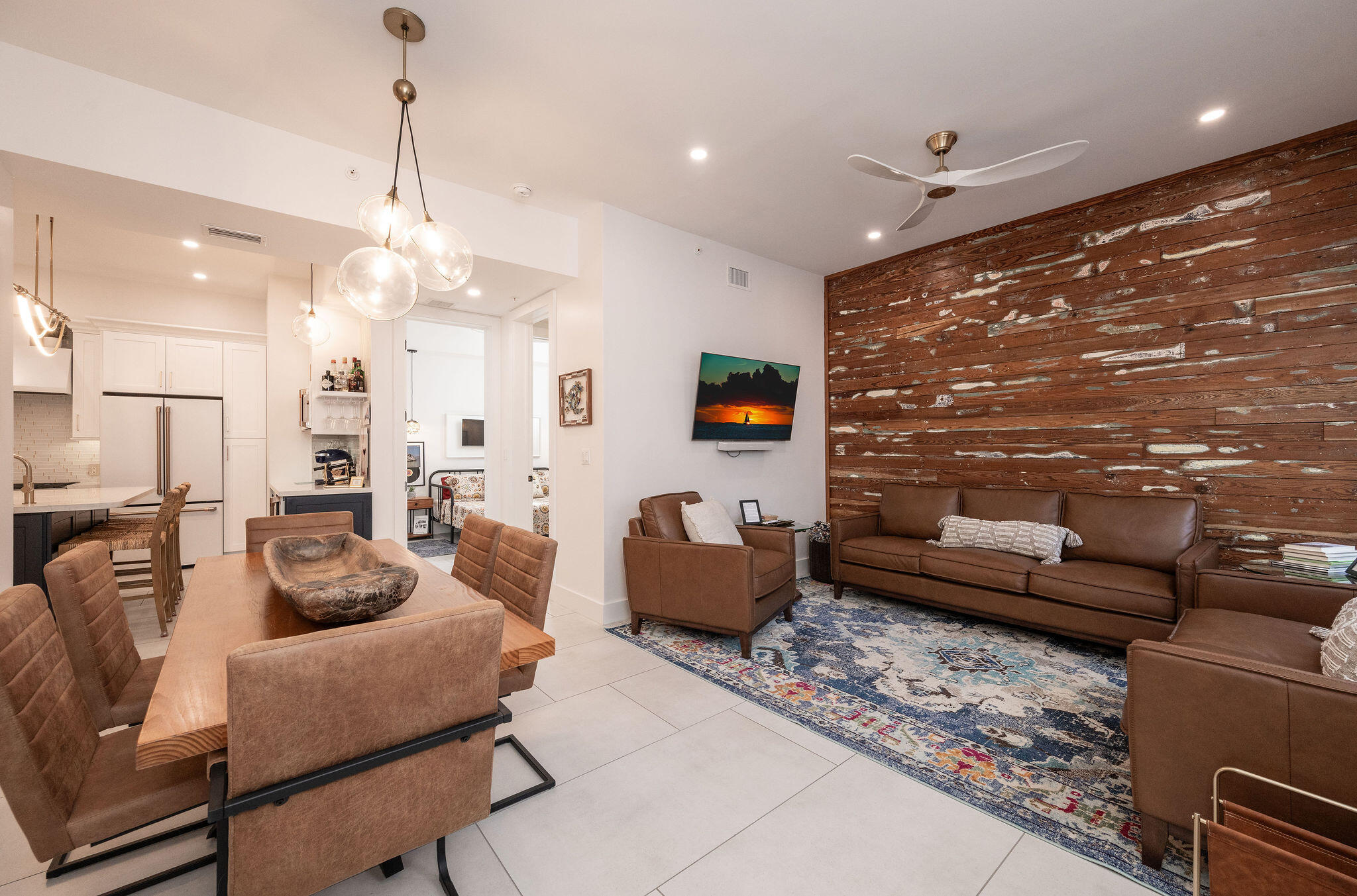 927 Thomas Street #2