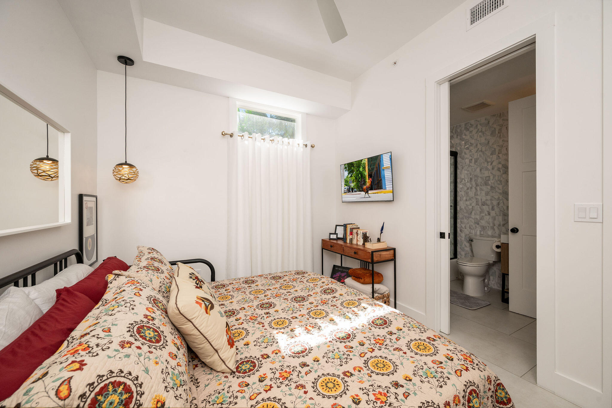 927 Thomas Street #2