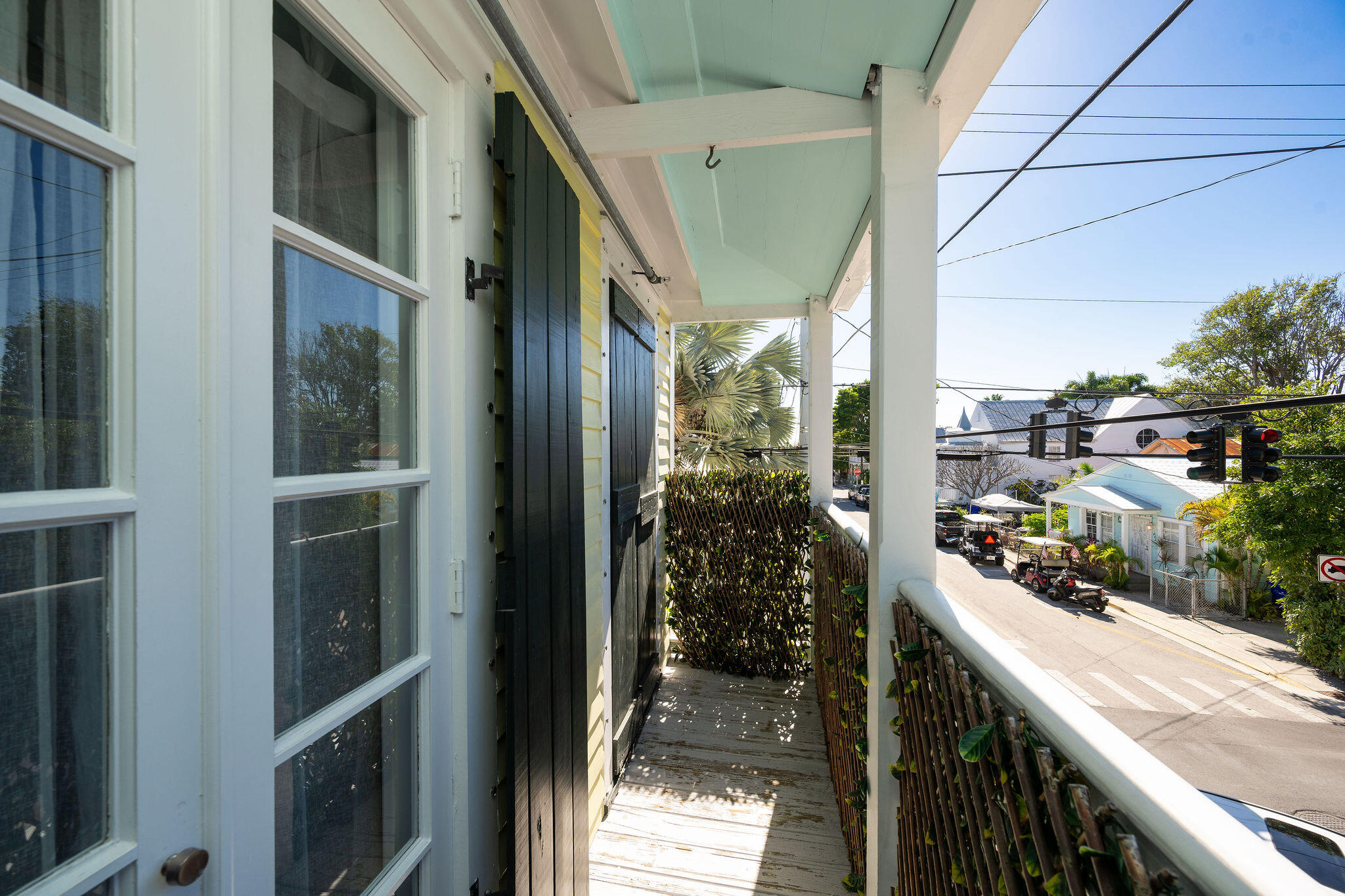927 Thomas Street #2