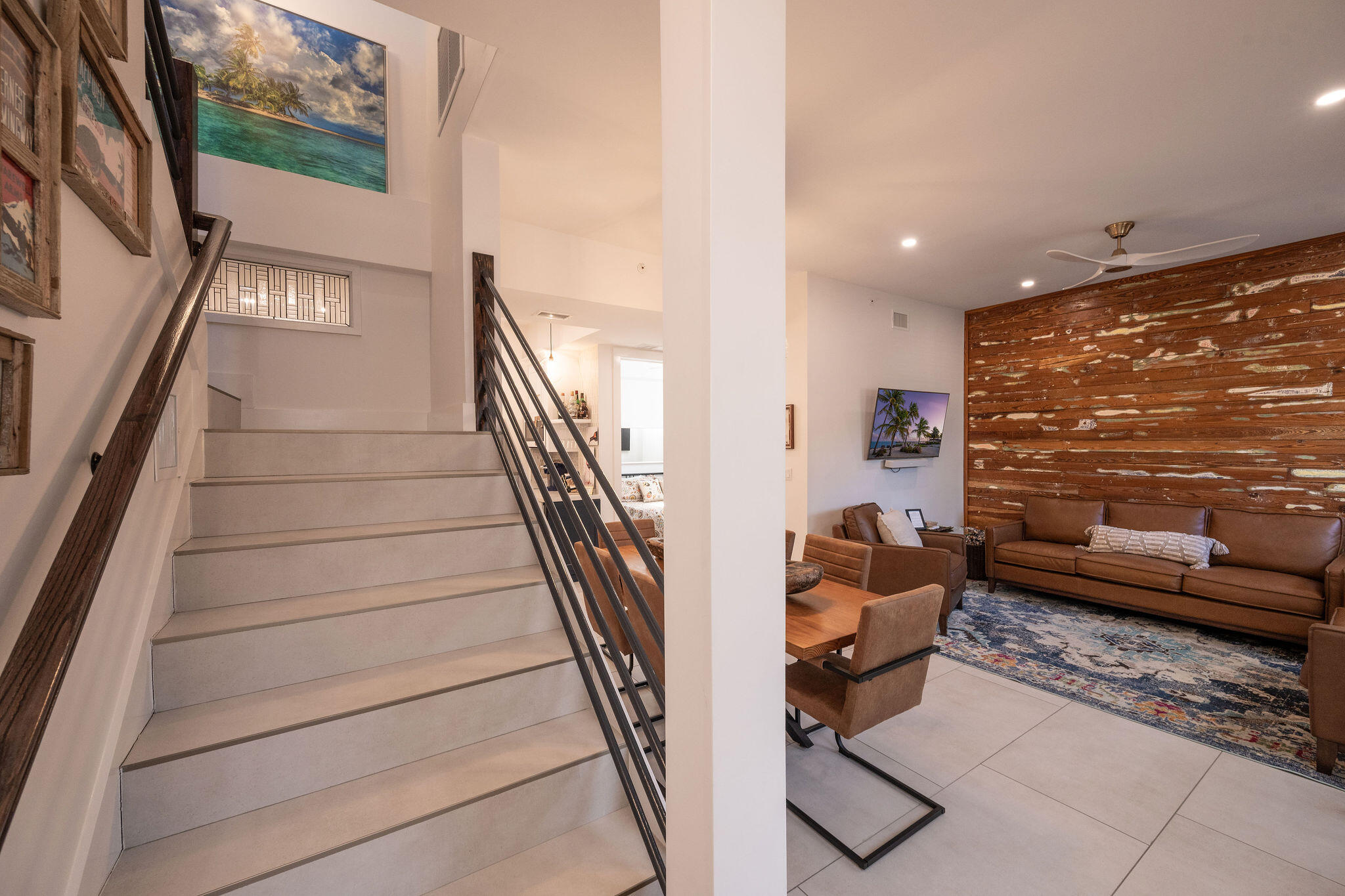 927 Thomas Street #2