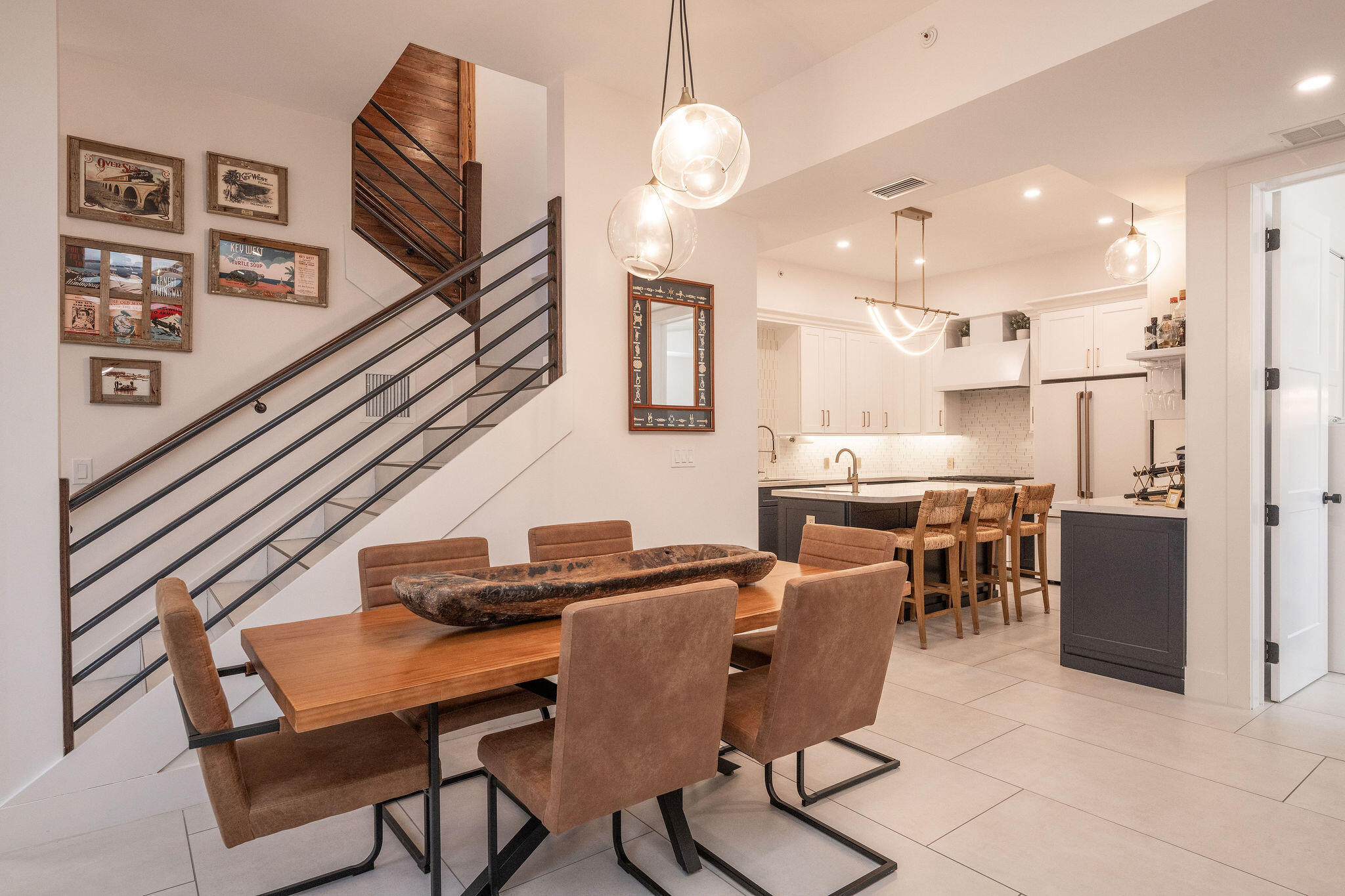 927 Thomas Street #2