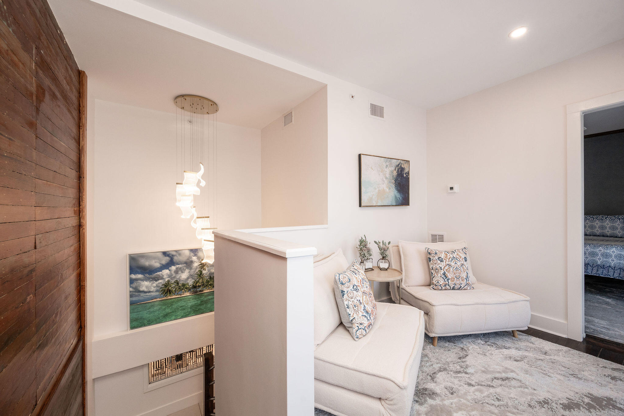 927 Thomas Street #2