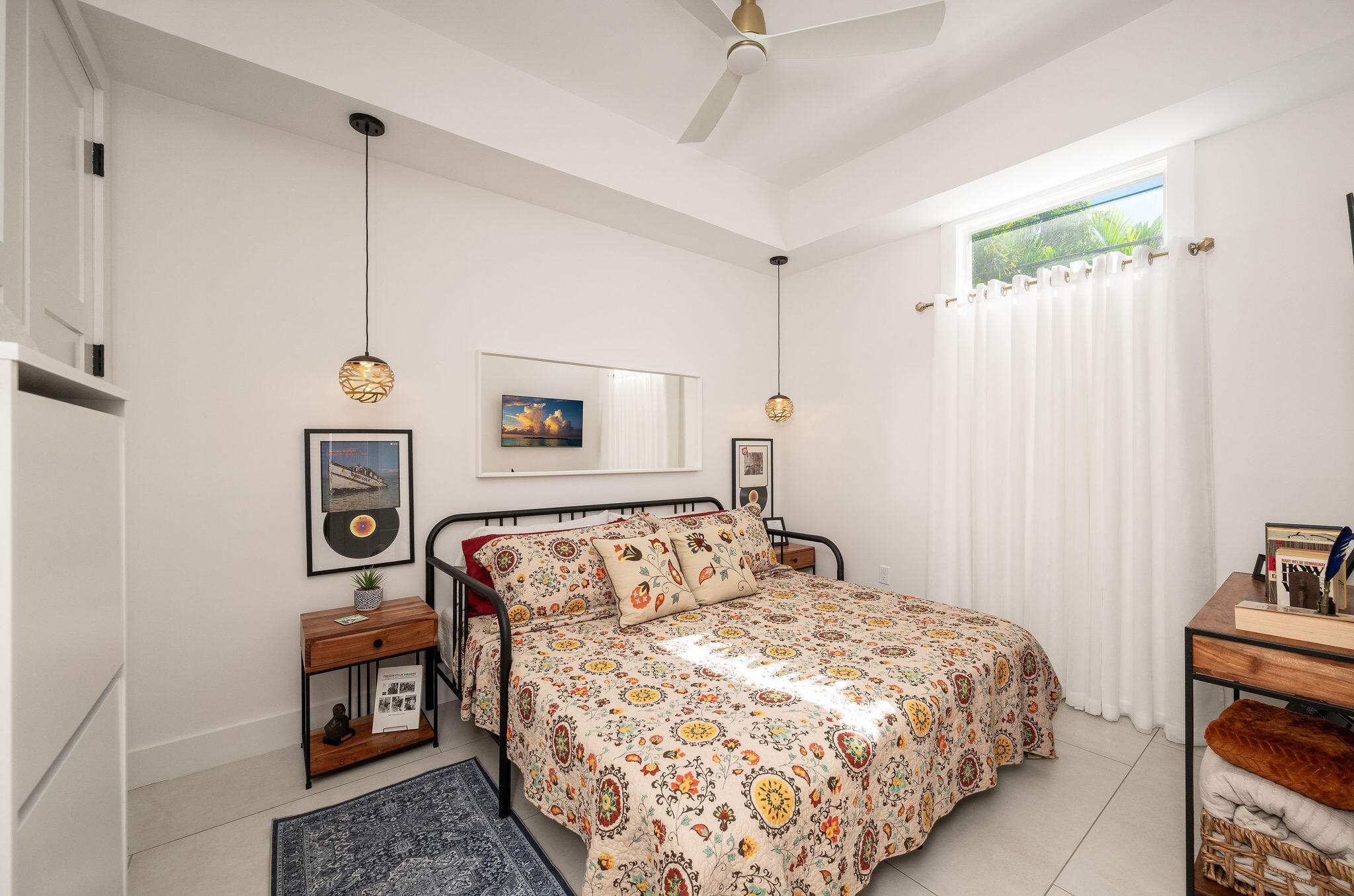 927 Thomas Street #2