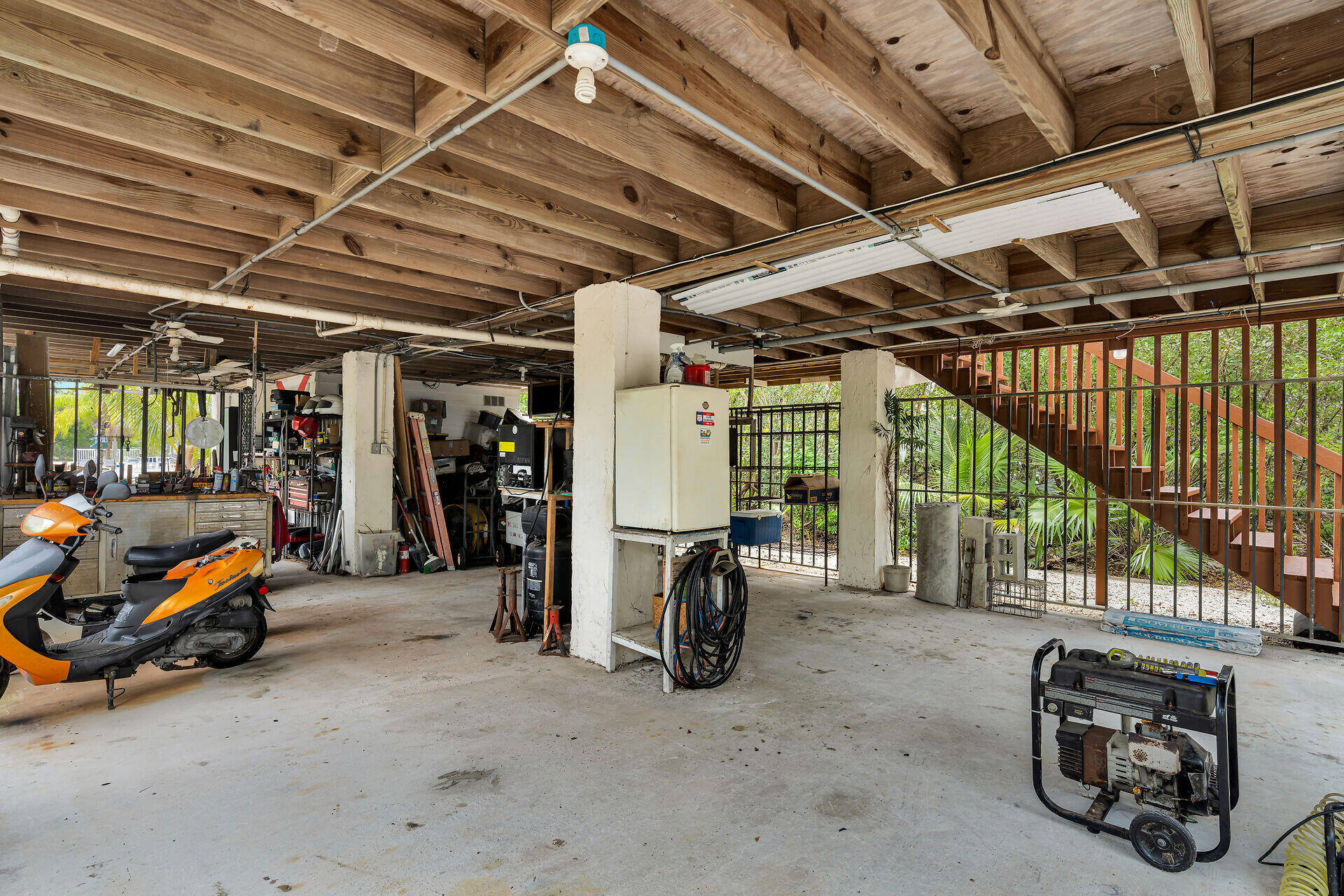 175 E Cahill Court
