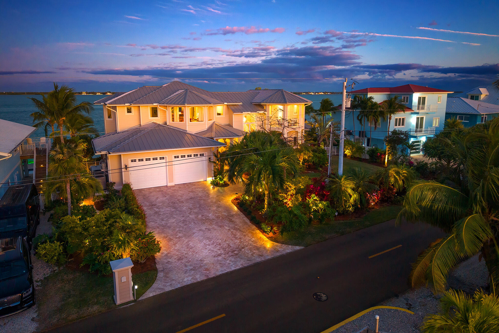 421 La Fitte Road