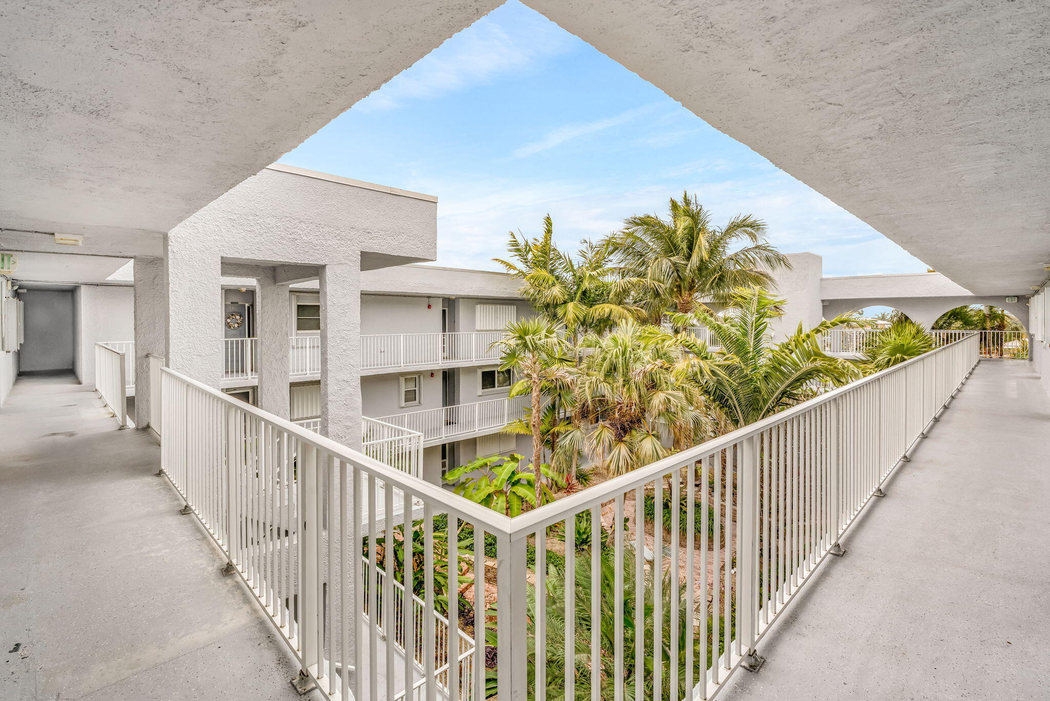 201 E Ocean Drive 1-308