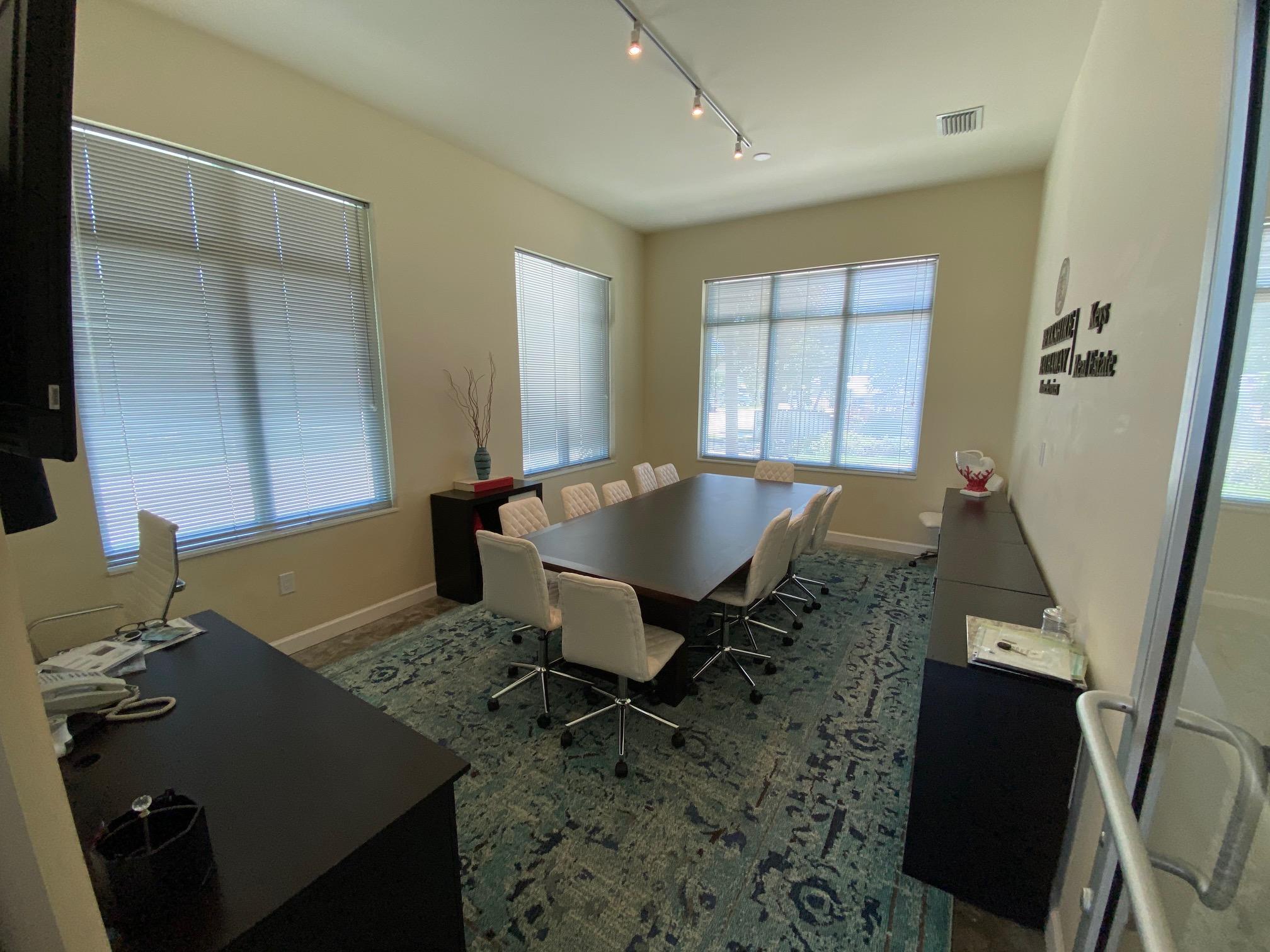 9141 Overseas Highway Office 4