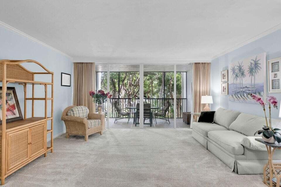 97652 Overseas Highway APT M10