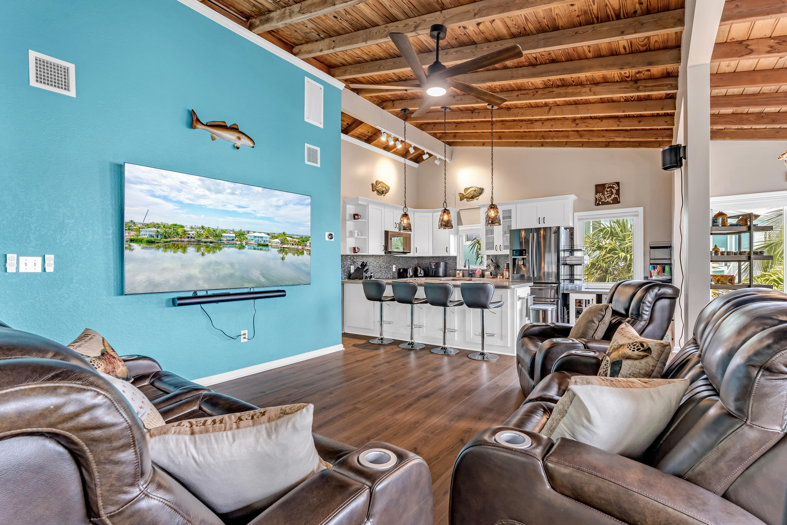 831 W Indies Drive